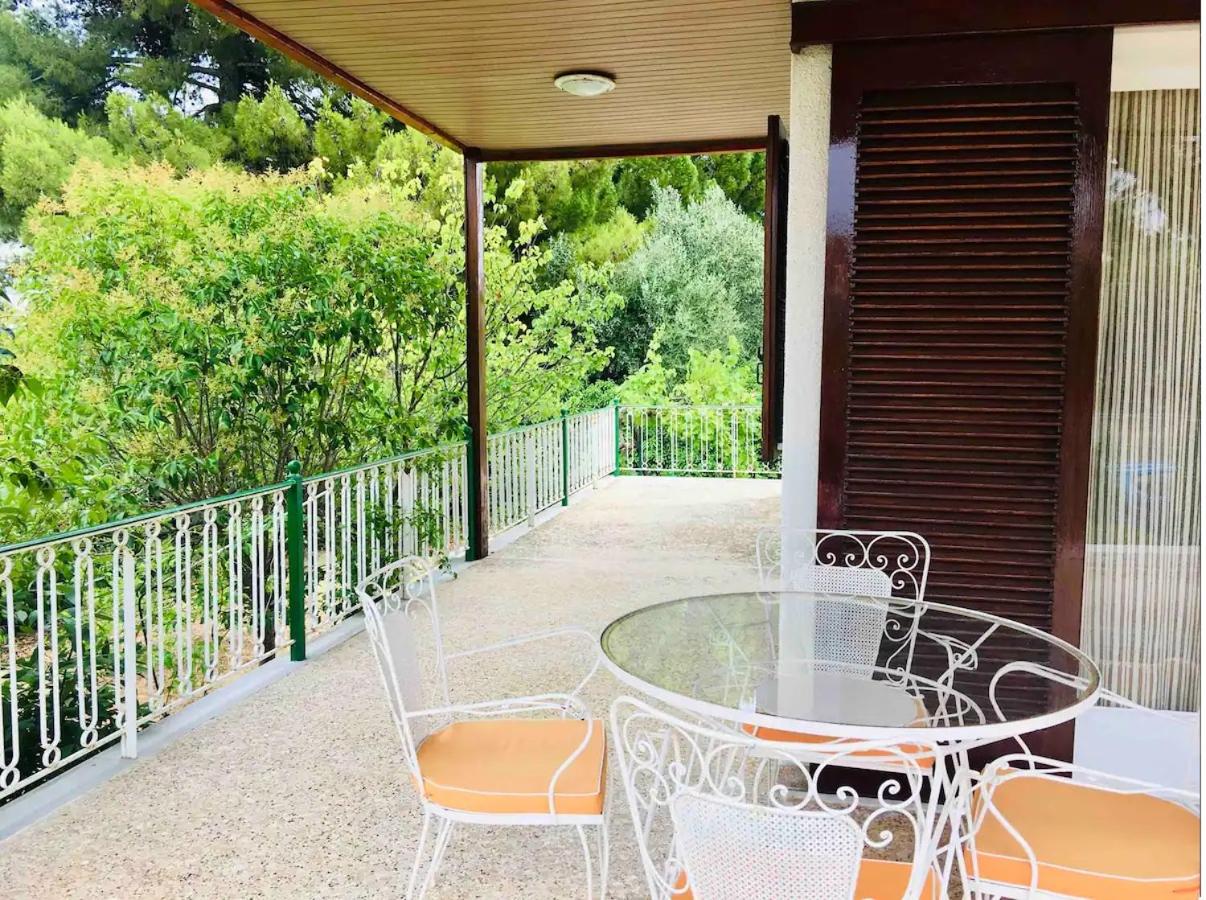 Angela Seaside Summer house view 2