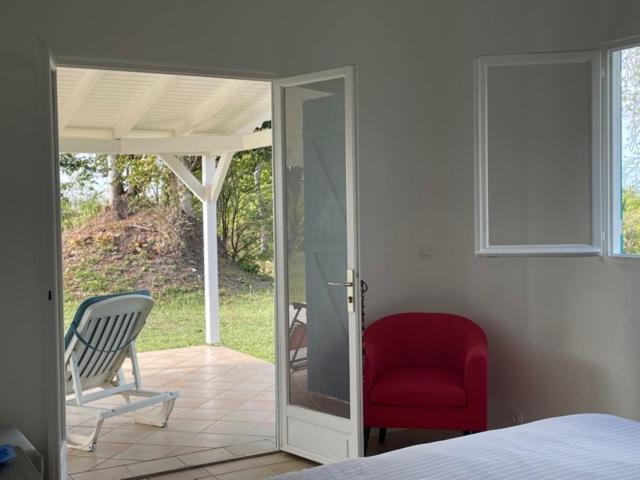 VILLA VUE MER A CLUNY view 5