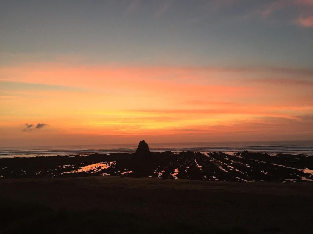 Sea View at Widemouth Bay - 3 bedroom cottage - all rooms Twin or King view 3