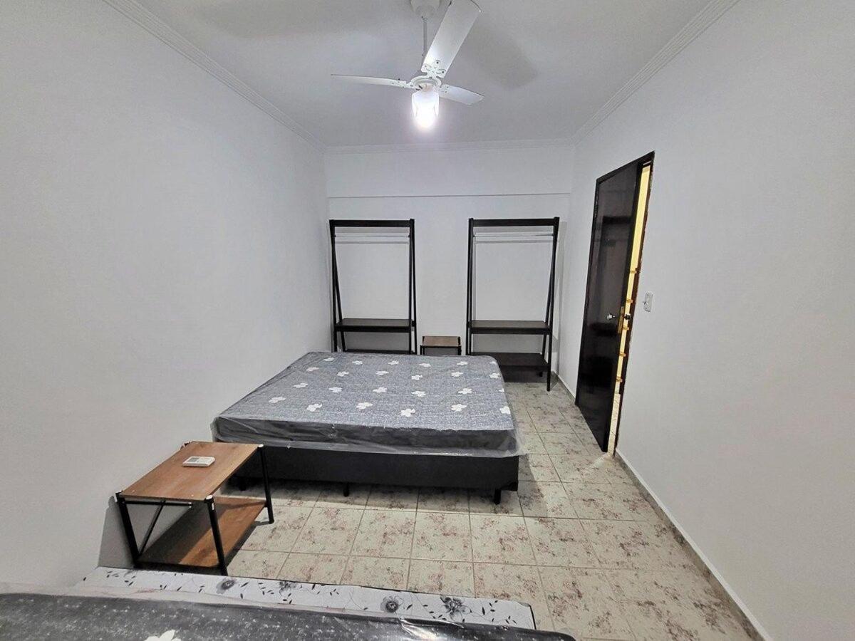 01 dorm c/ar cond, wi-fi, 1 vaga, praia da Enseada view 2