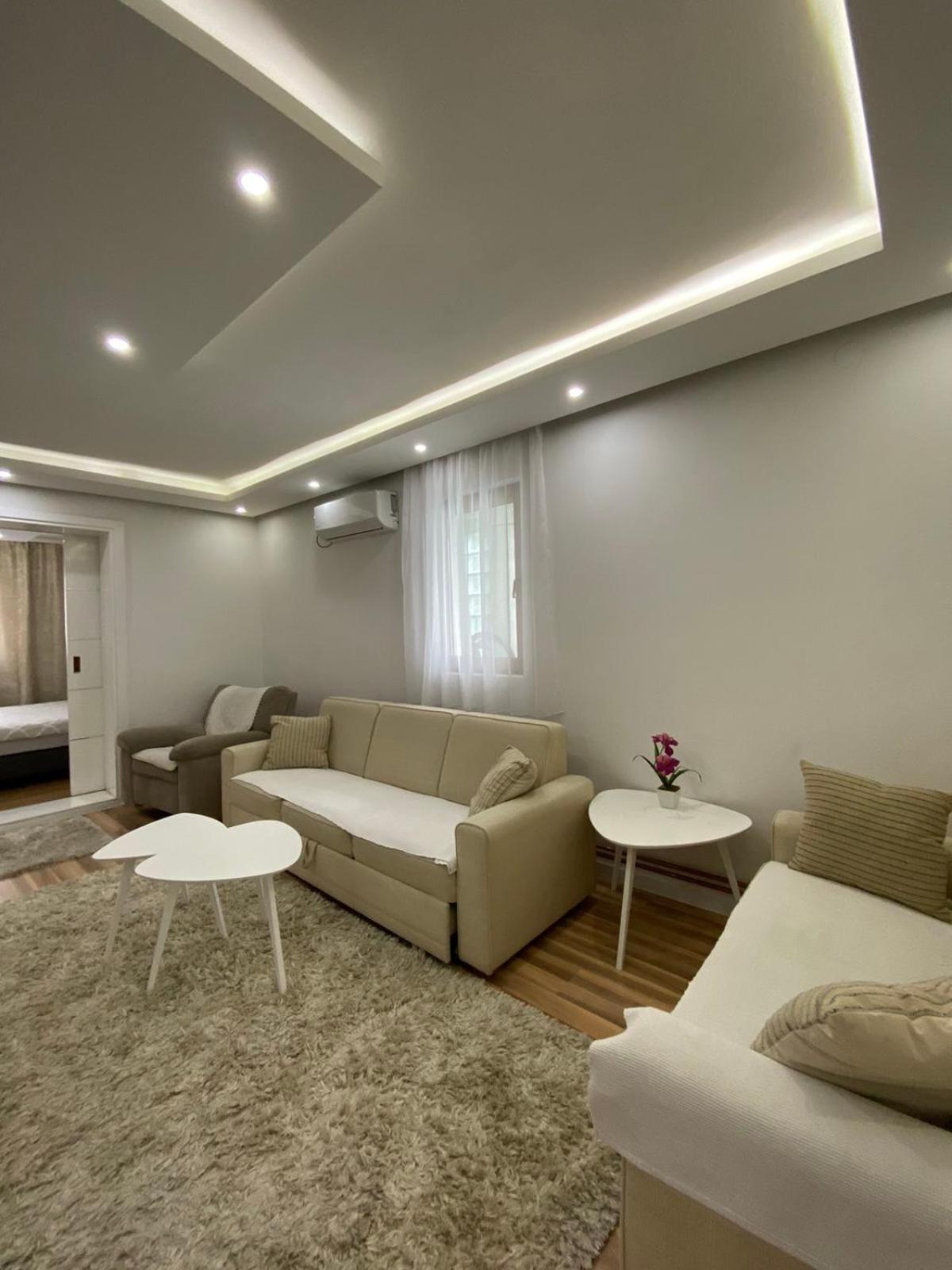 Apartments Natural and Bungalows view 2