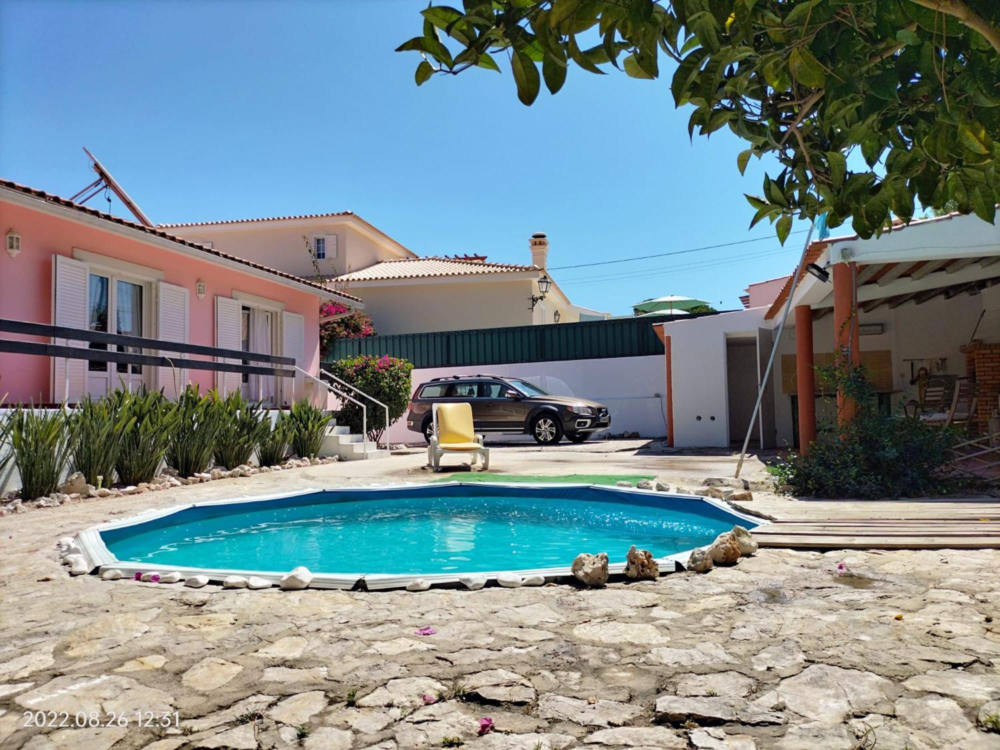 Suite in a rustic house with swimming pool view 5