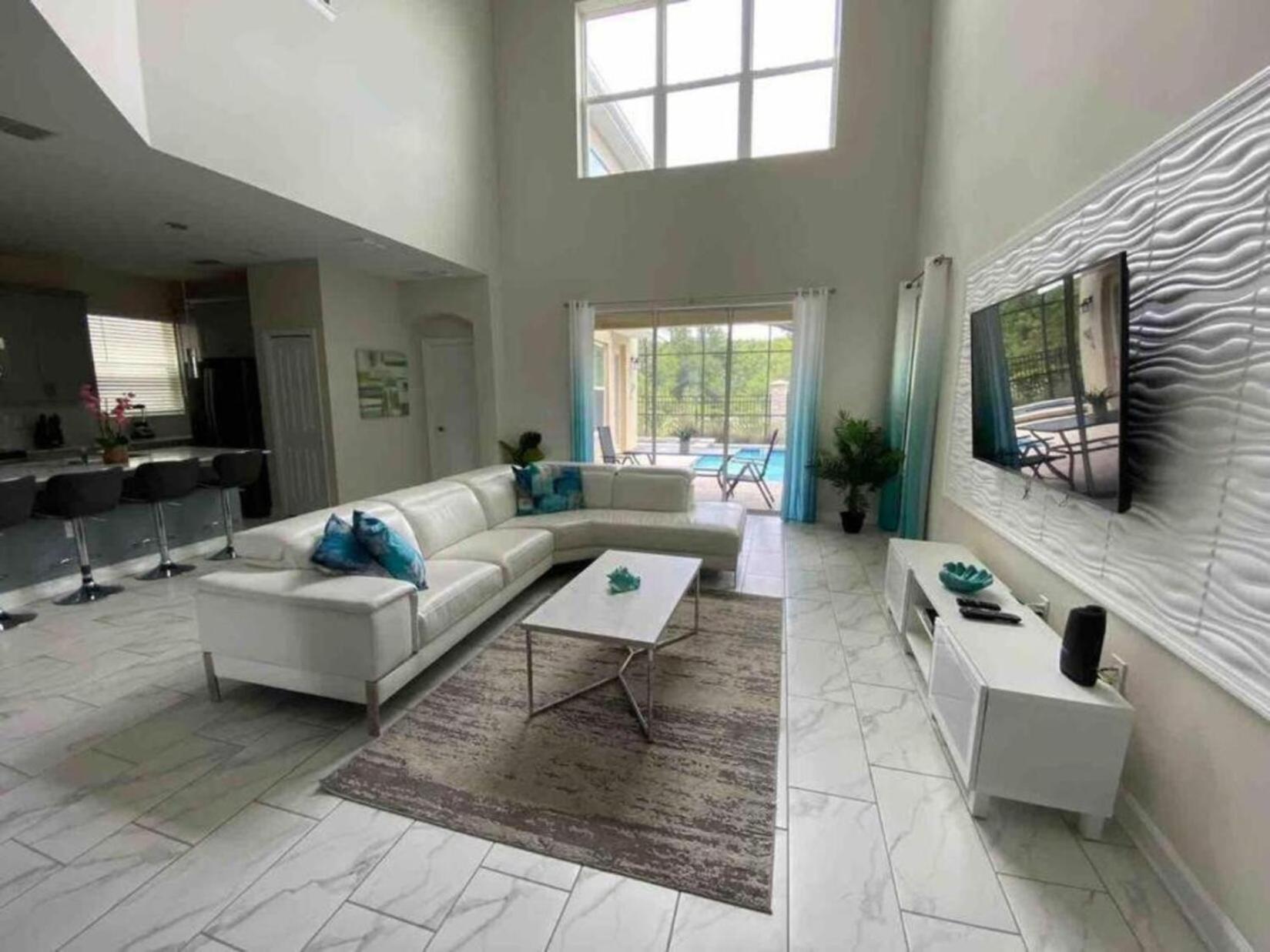 Villa, private pool, water park, Orlando parks view 2