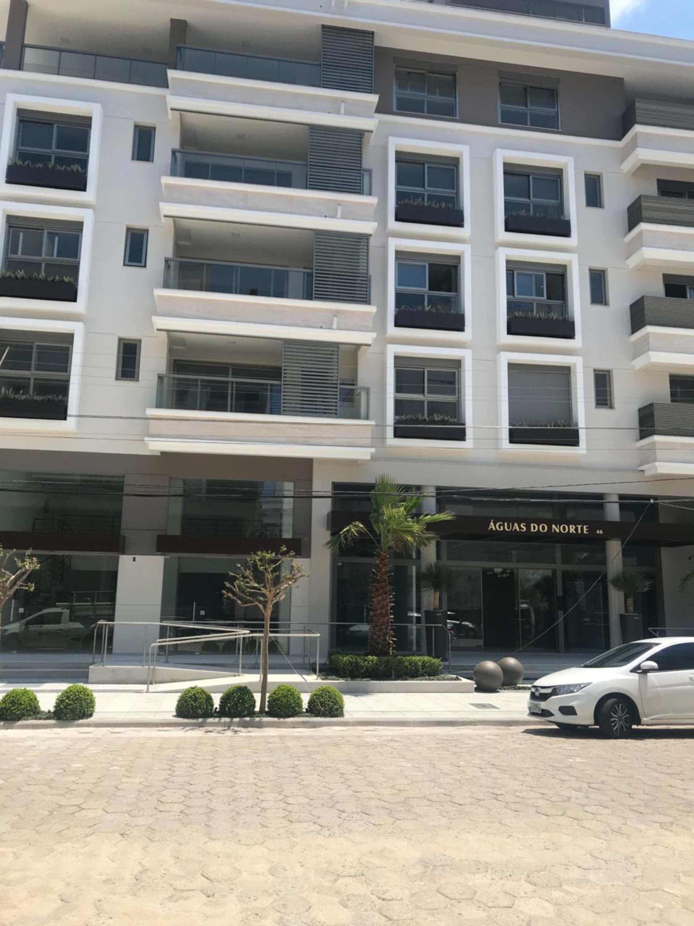 Maravilhoso e luxuoso apartamento perto da praia em Jurerê view 5