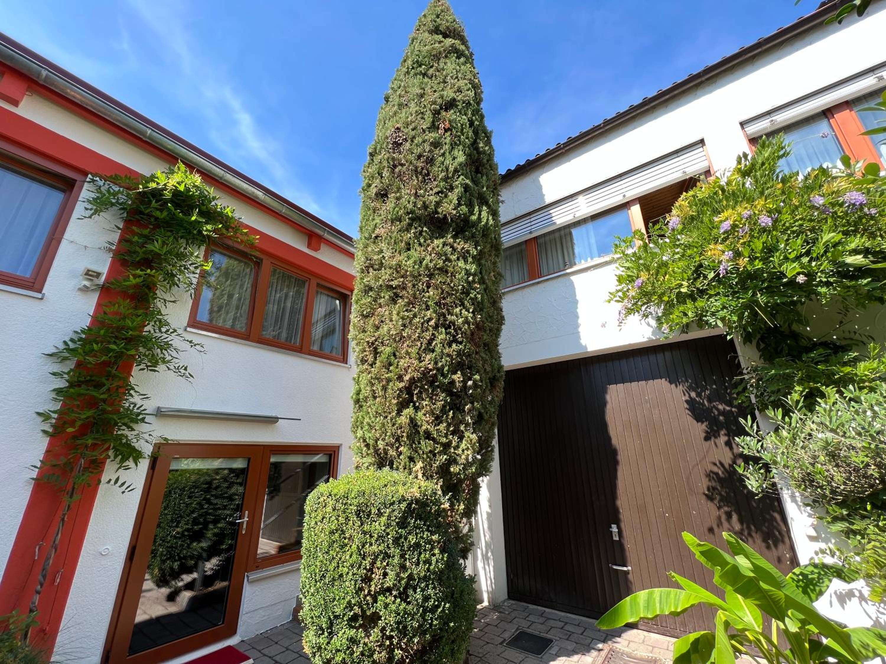 Haus Pia Executive Suites