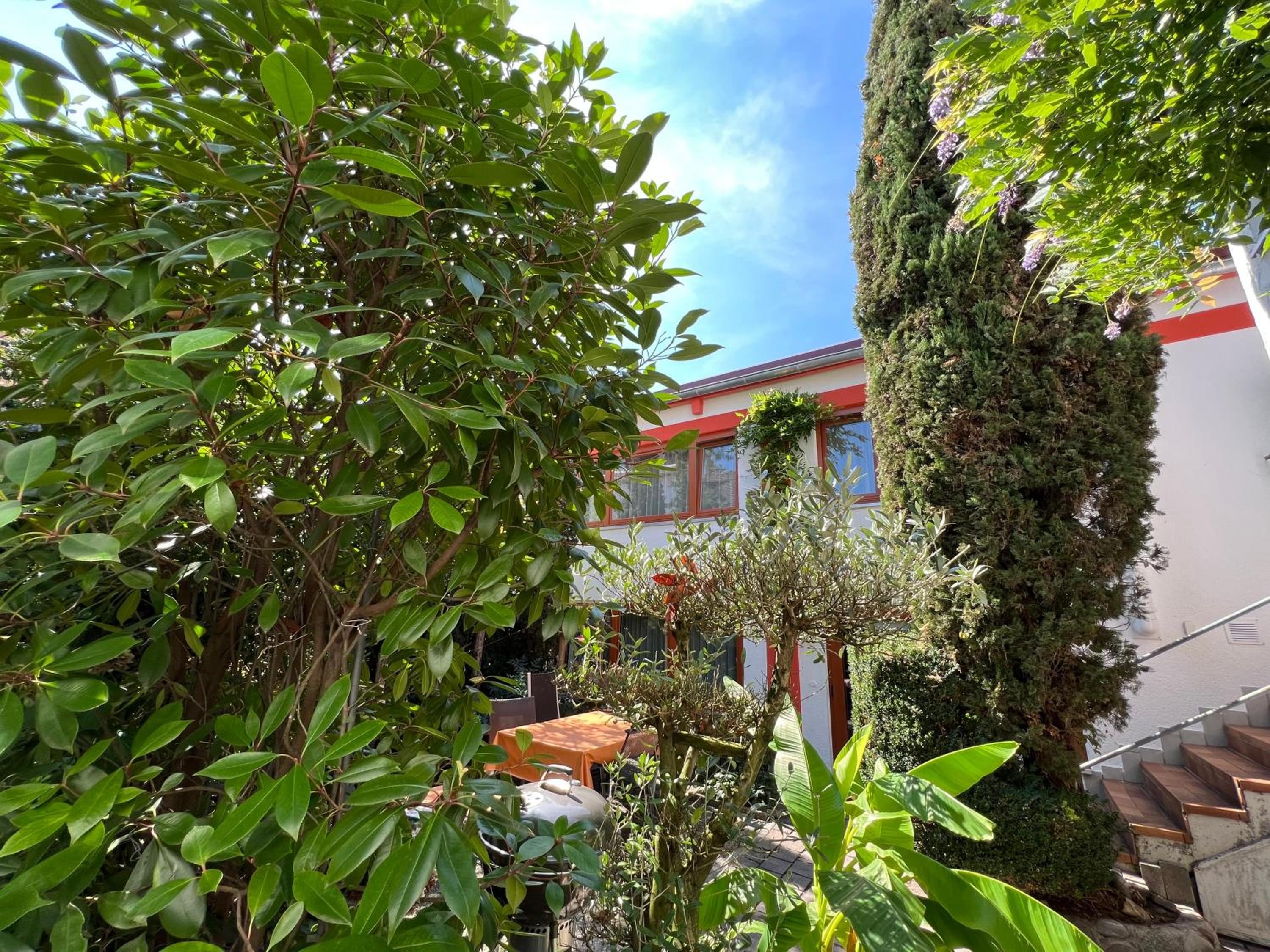 Haus Pia Executive Suites