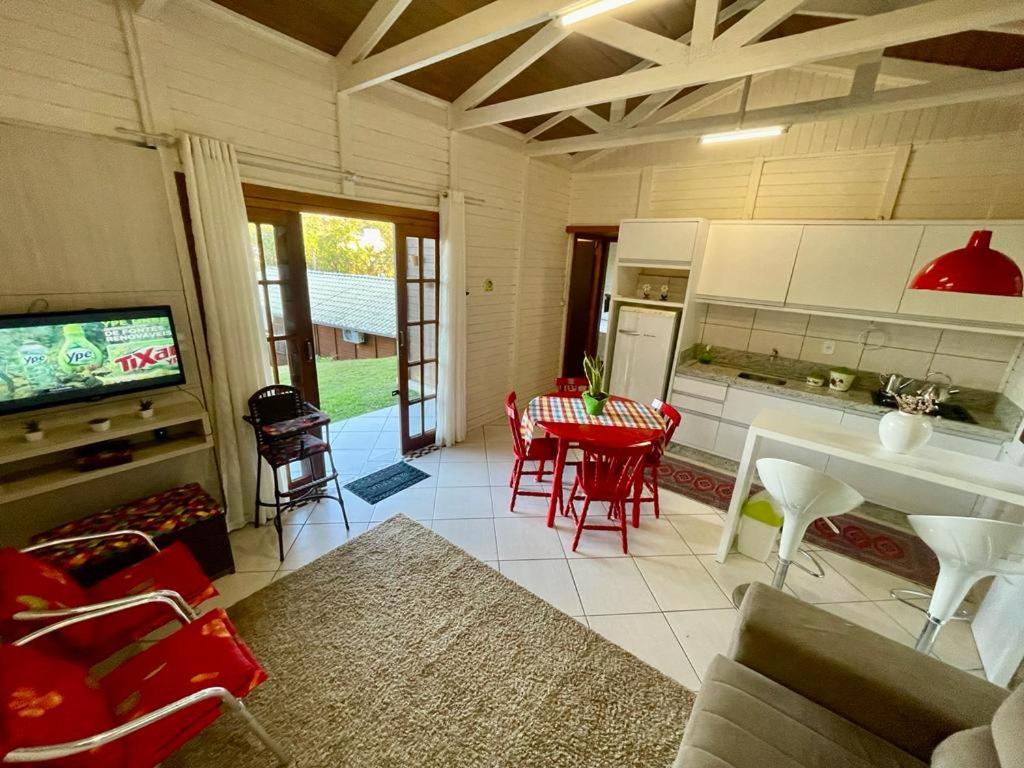 Cabana com piscina - 5 min a pé da praia - Porto Belo