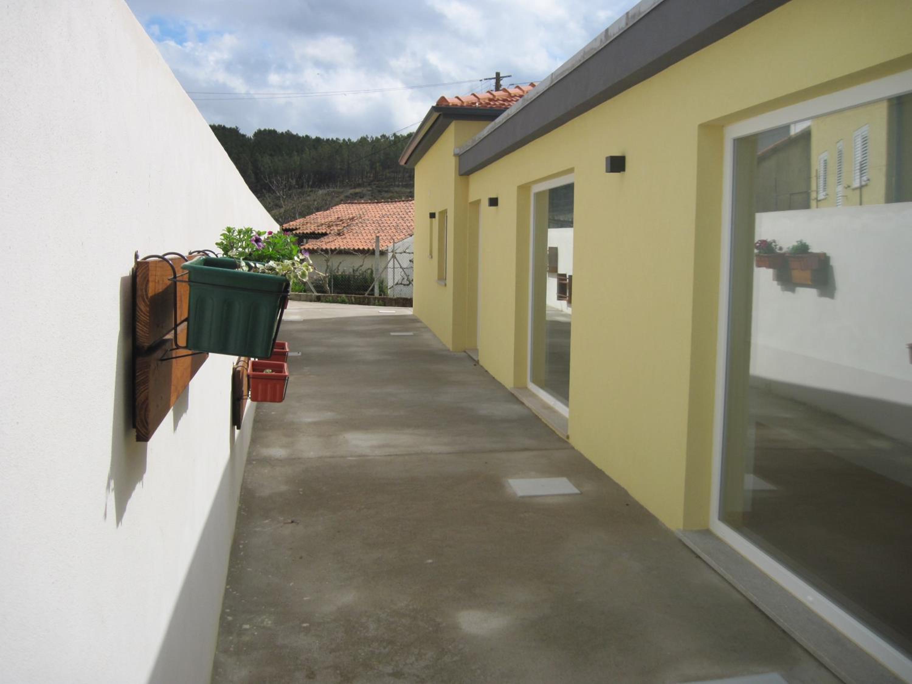 Photo 51