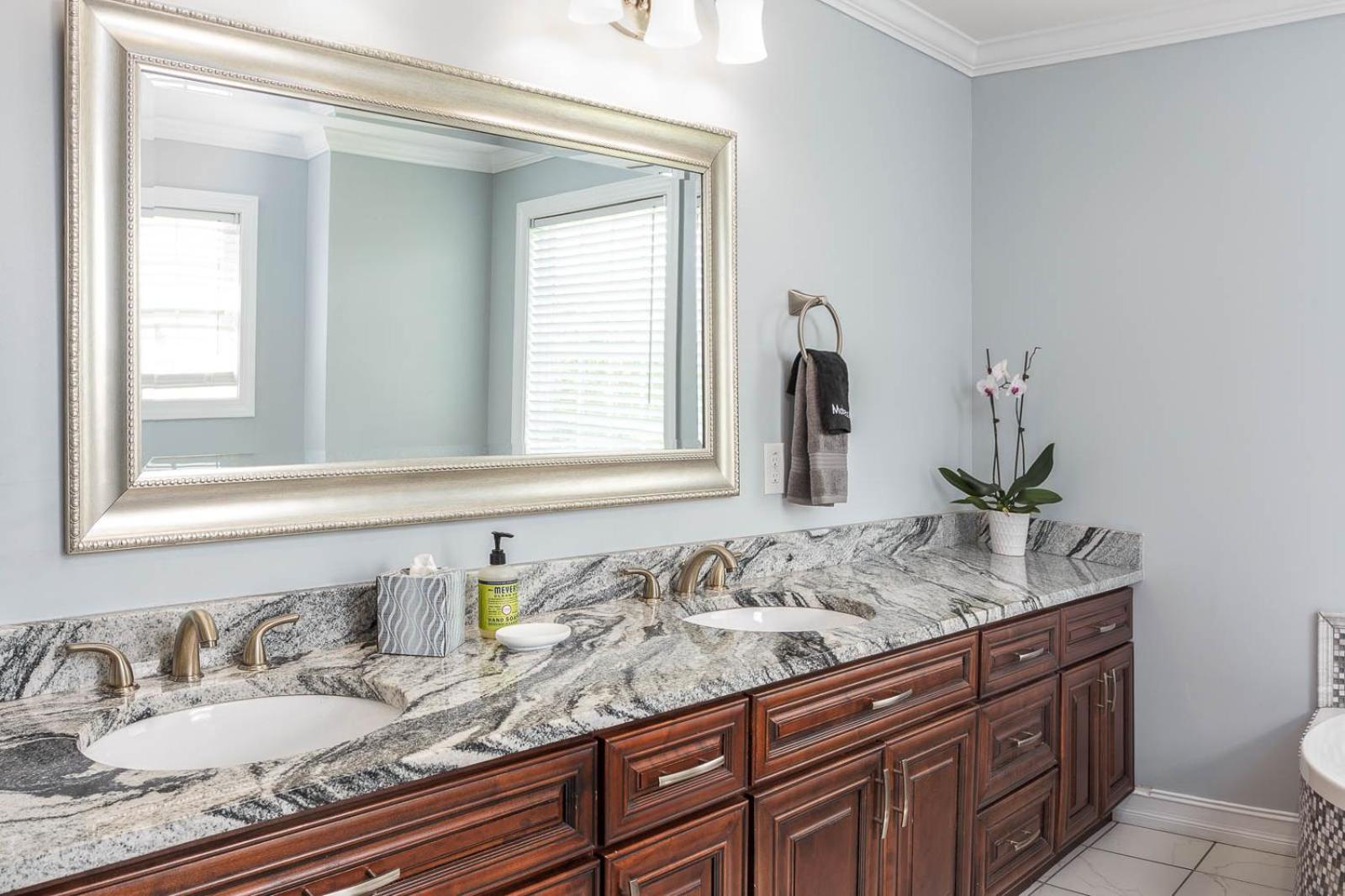 Hot Tub, Views & Game Room - 20 min to Downtown Asheville! view 5