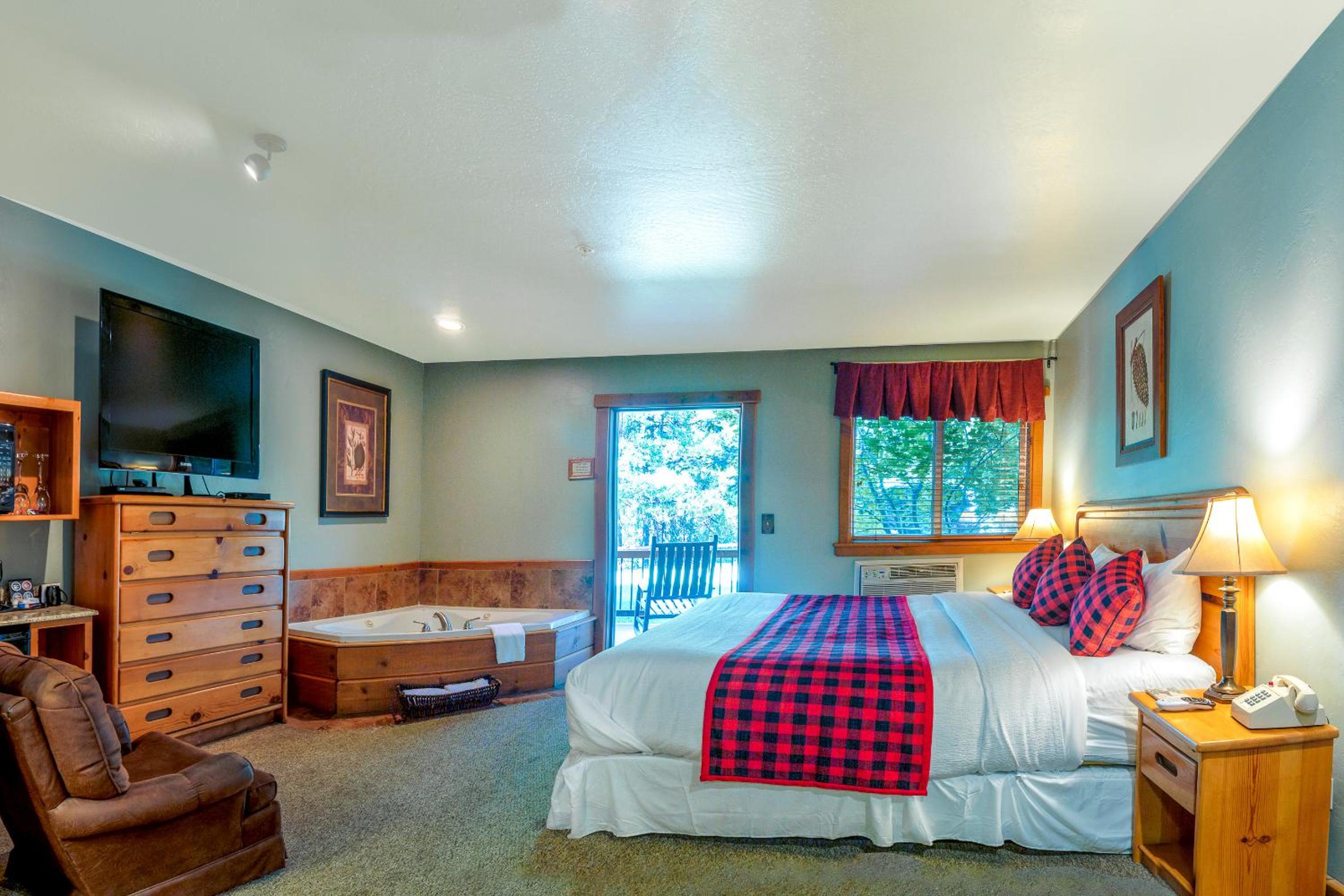 Ashland Vacations - Callahan's Mountain Lodge - Property Image 39