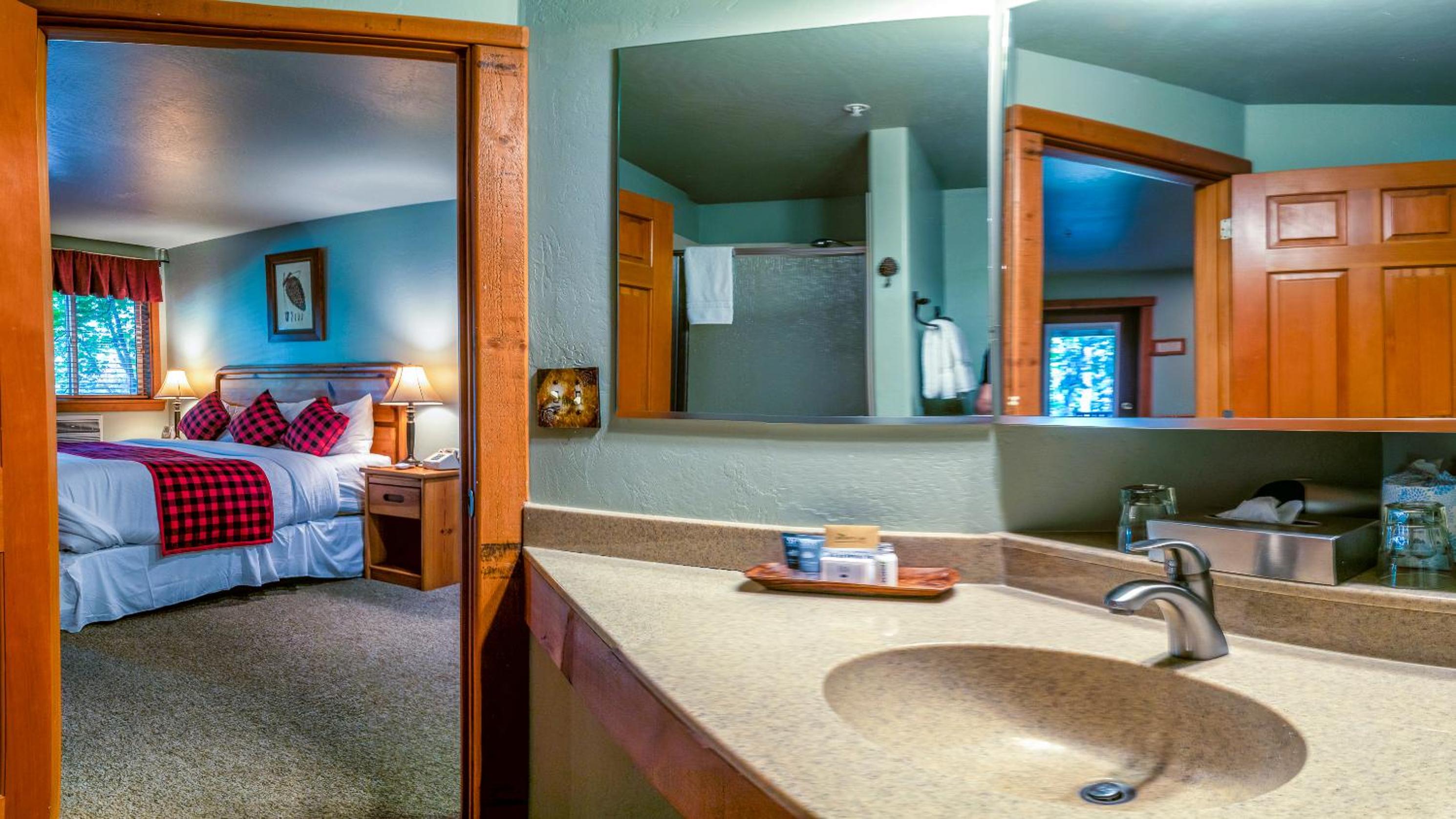Ashland Vacations - Callahan's Mountain Lodge - Property Image 51