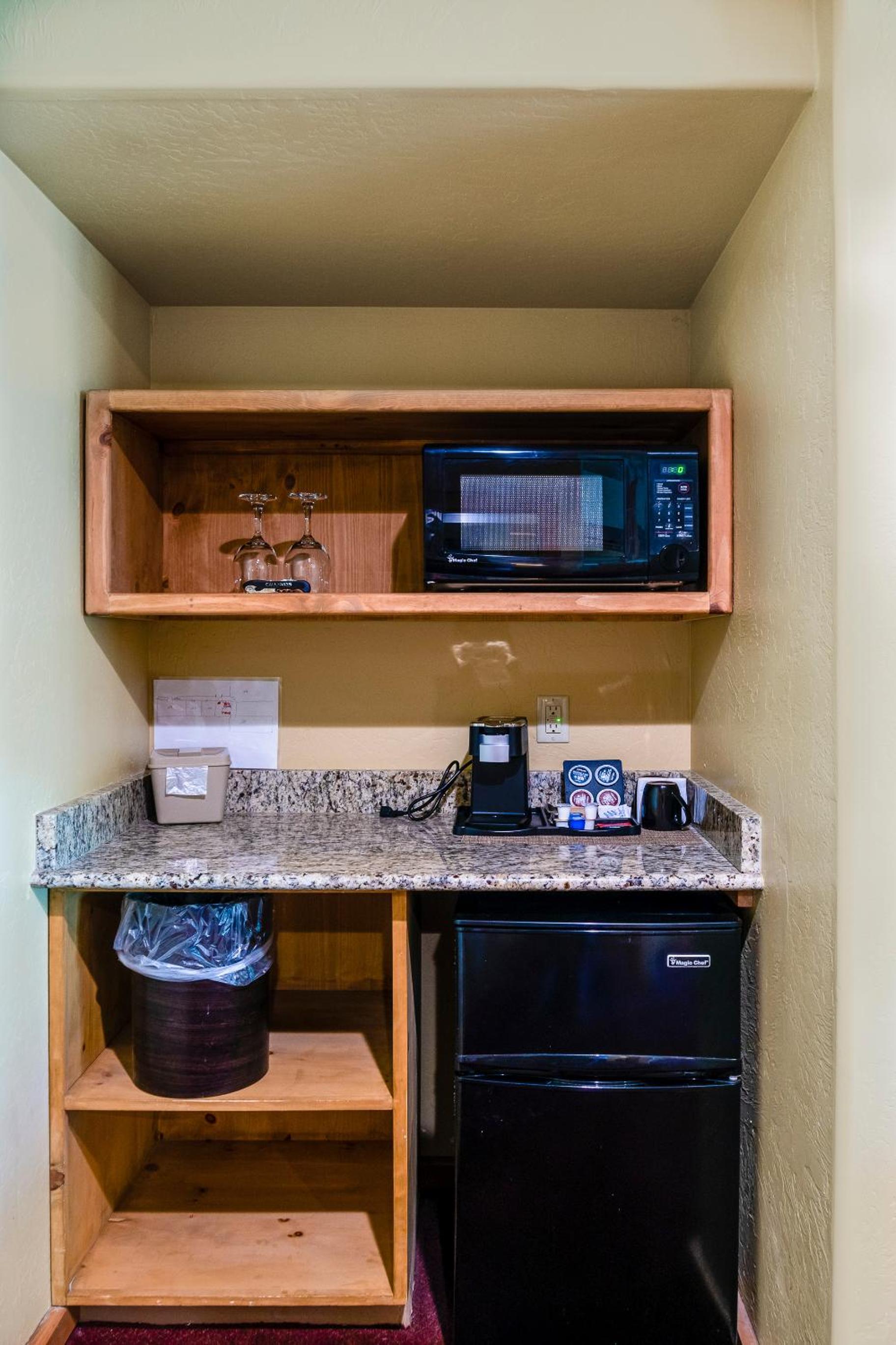 Ashland Vacations - Callahan's Mountain Lodge - Property Image 55