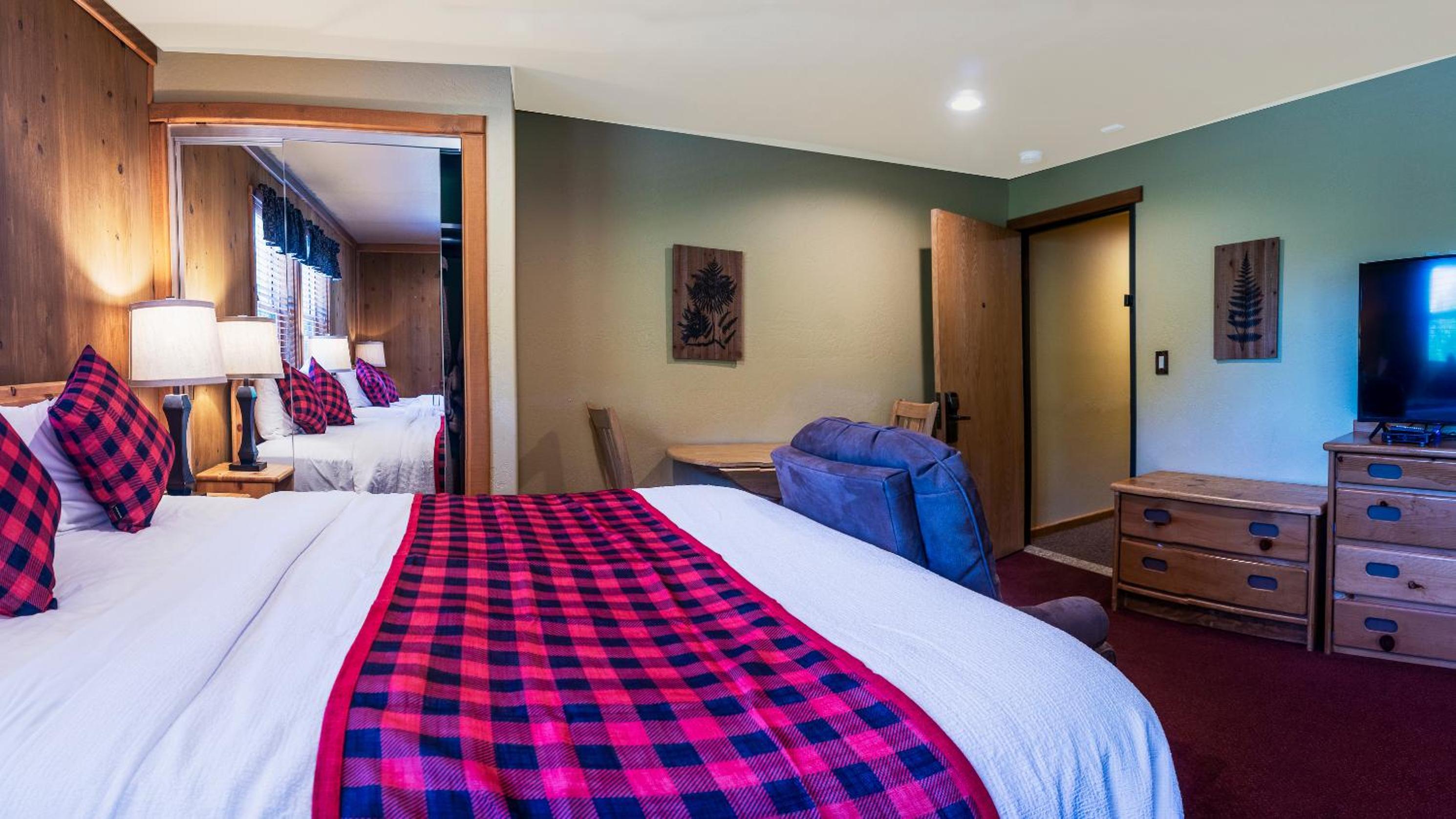 Ashland Vacations - Callahan's Mountain Lodge - Property Image 58