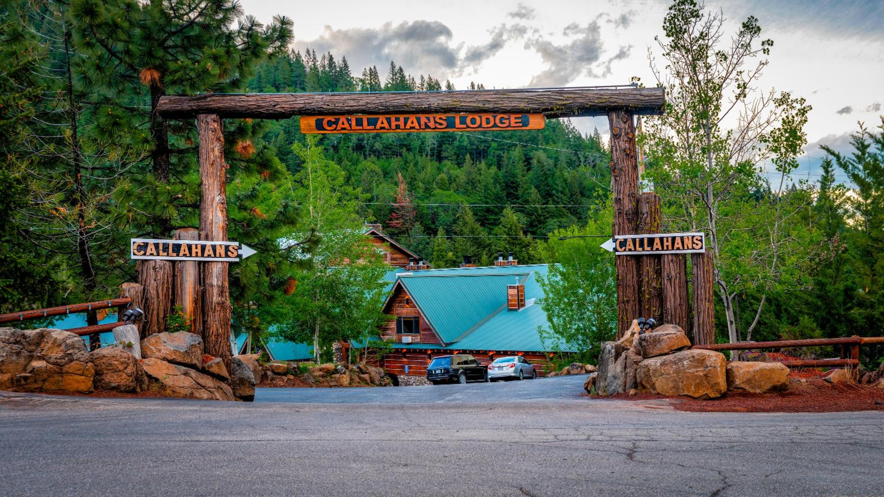 Yreka Vacations - Callahan's Mountain Lodge - Property Image 5