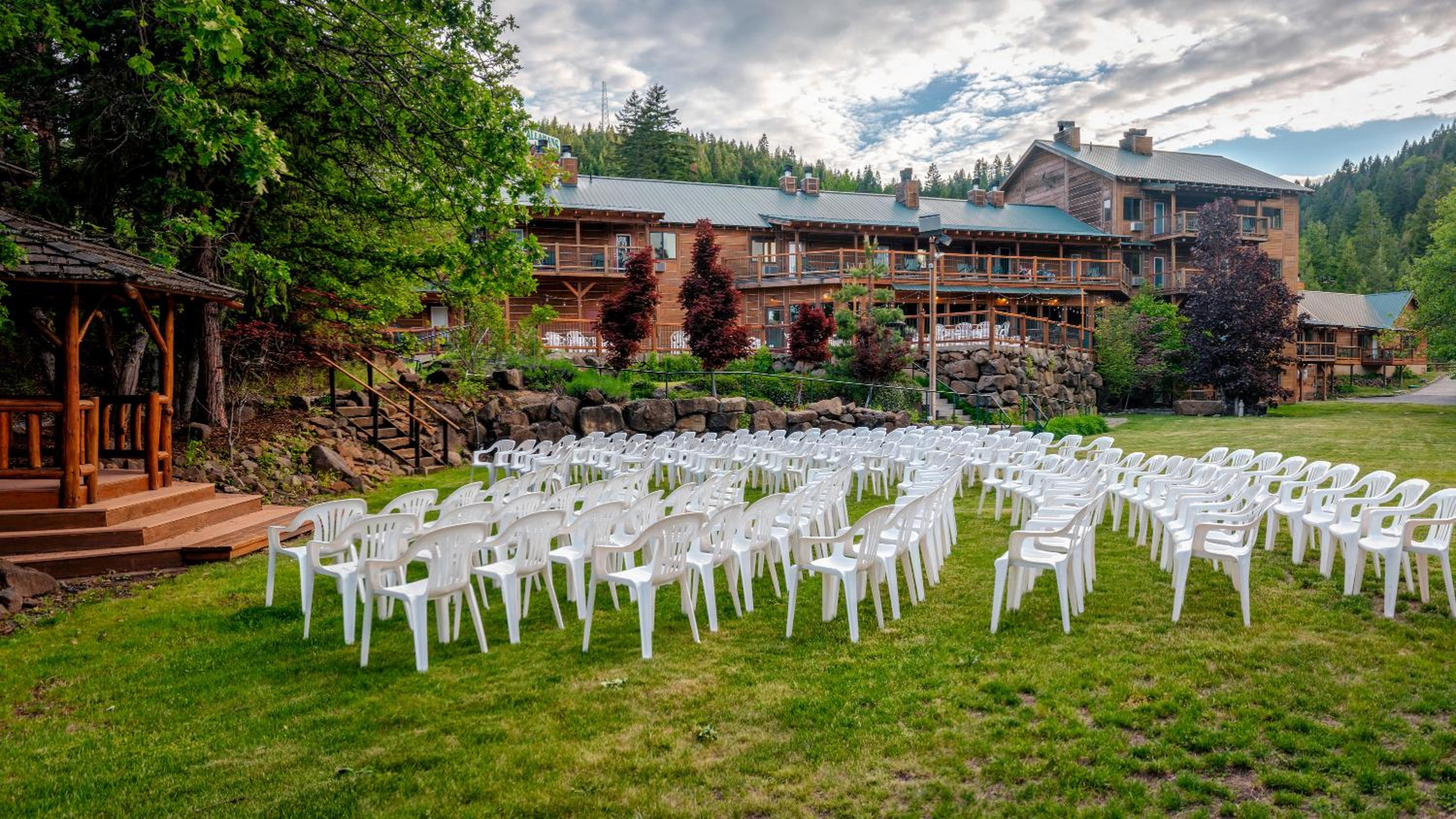 Ashland Vacations - Callahan's Mountain Lodge - Property Image 15
