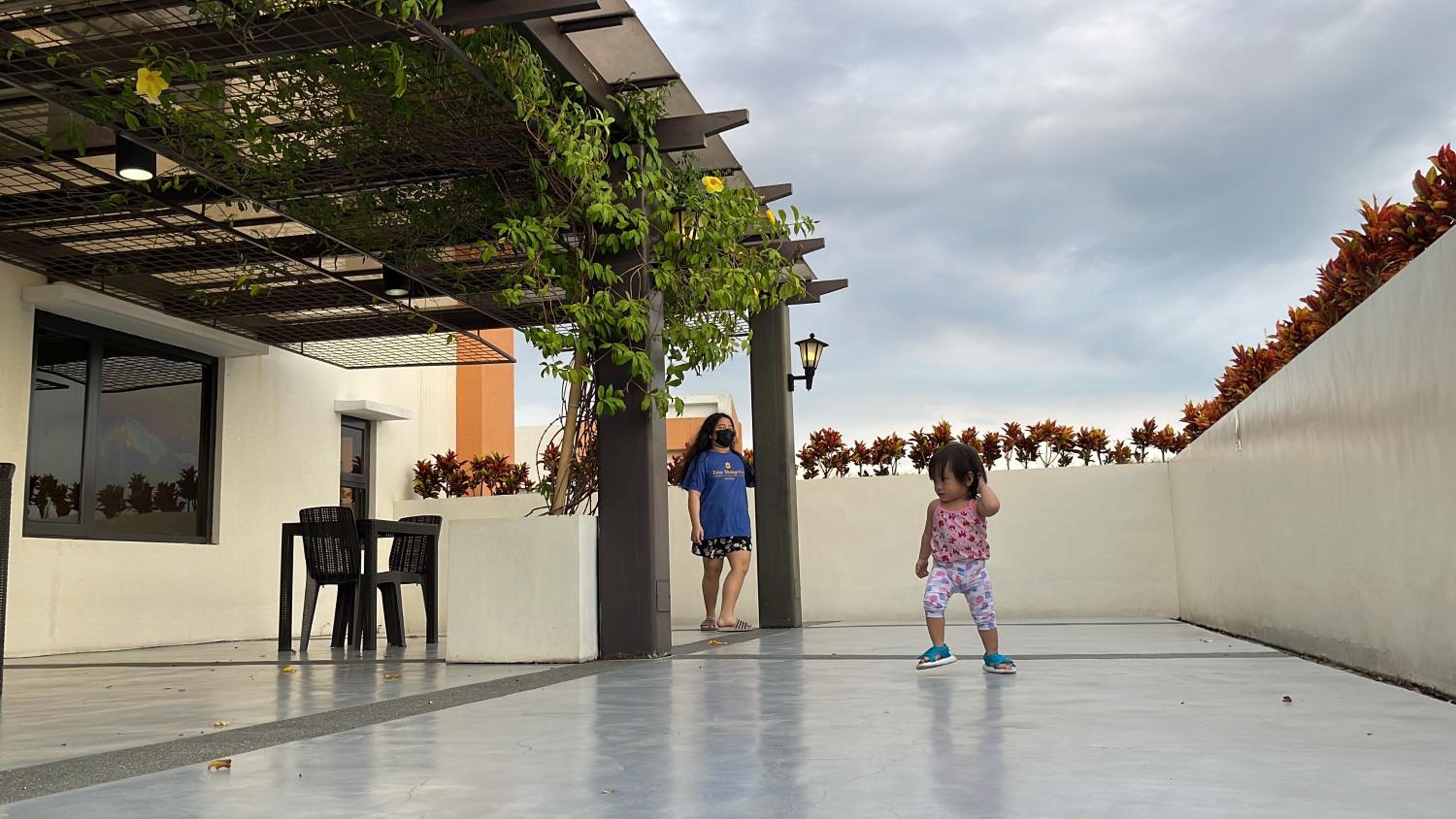 Althea's Cozy Home - Condo in Las Pinas view 4