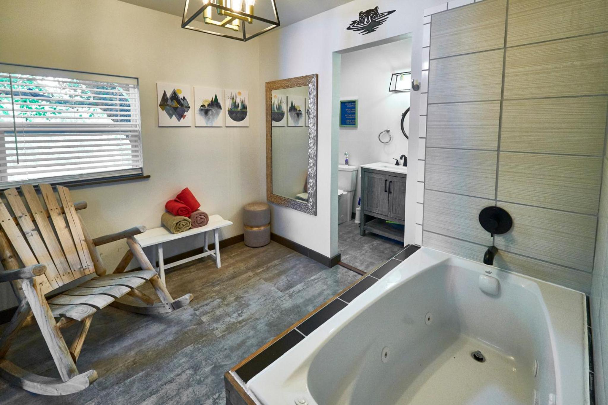 Steps from Downtown Pigeon Forge Parkway + Private Hottub and firepit - Wifi - Firefly Bungalows view 5
