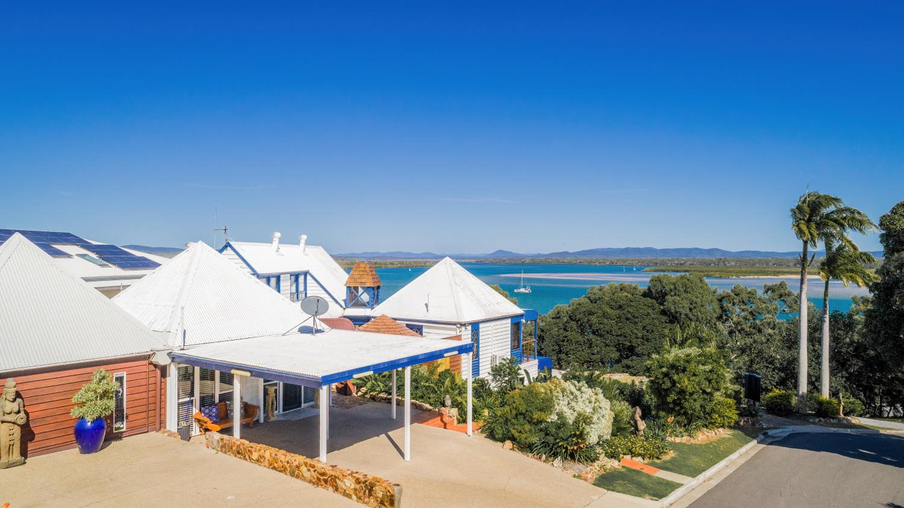 1770 Sovereign Lodge Retreat