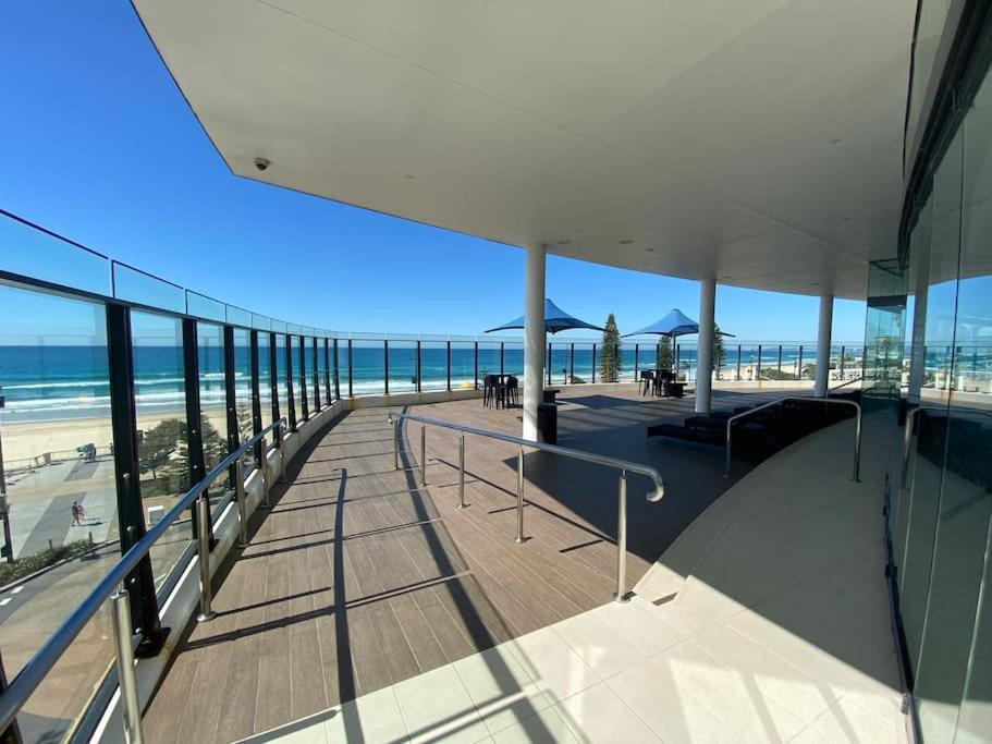 Beachfront Luxury in Soul Surfers Paradise 9th