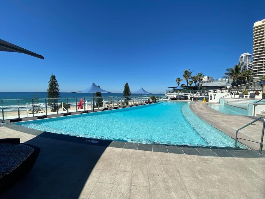 Beachfront Luxury in Soul Surfers Paradise 9th