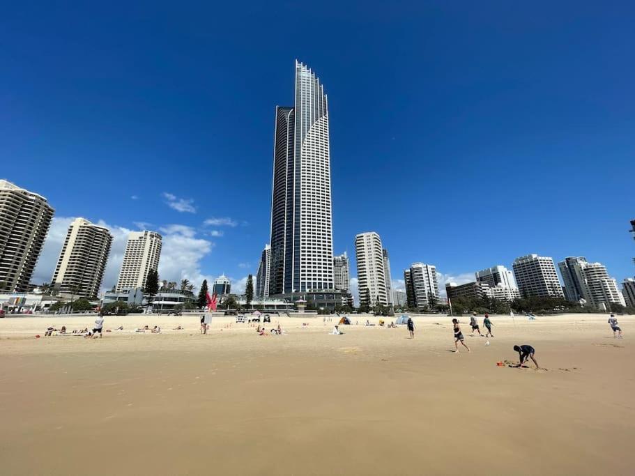 Beachfront Luxury in Soul Surfers Paradise 9th
