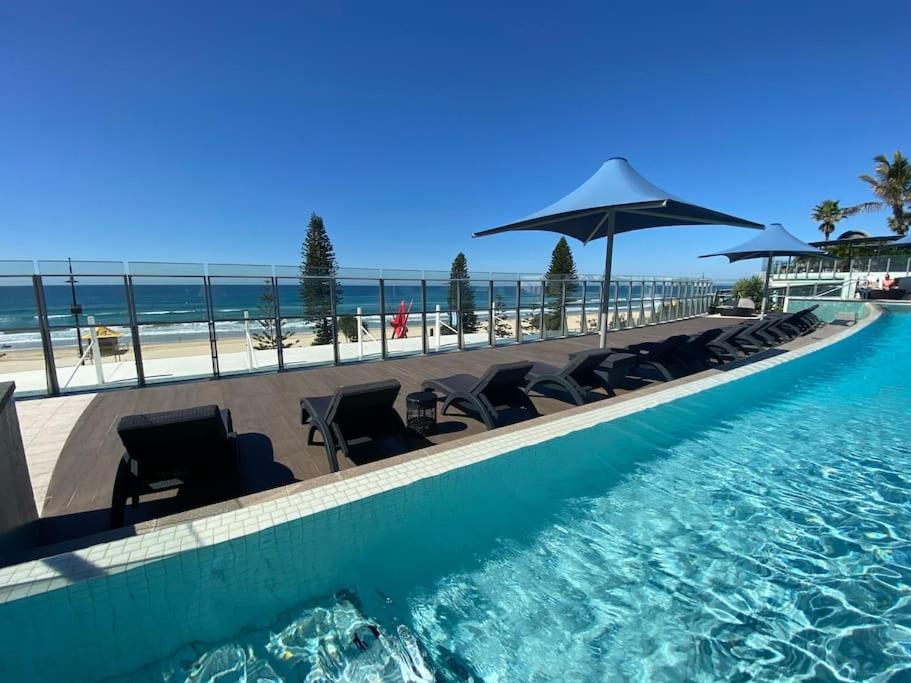 Beachfront Luxury in Soul Surfers Paradise 9th