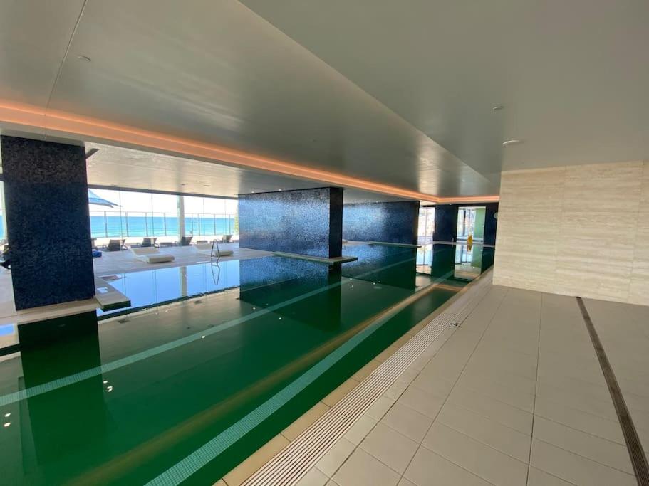 Beachfront Luxury in Soul Surfers Paradise 9th
