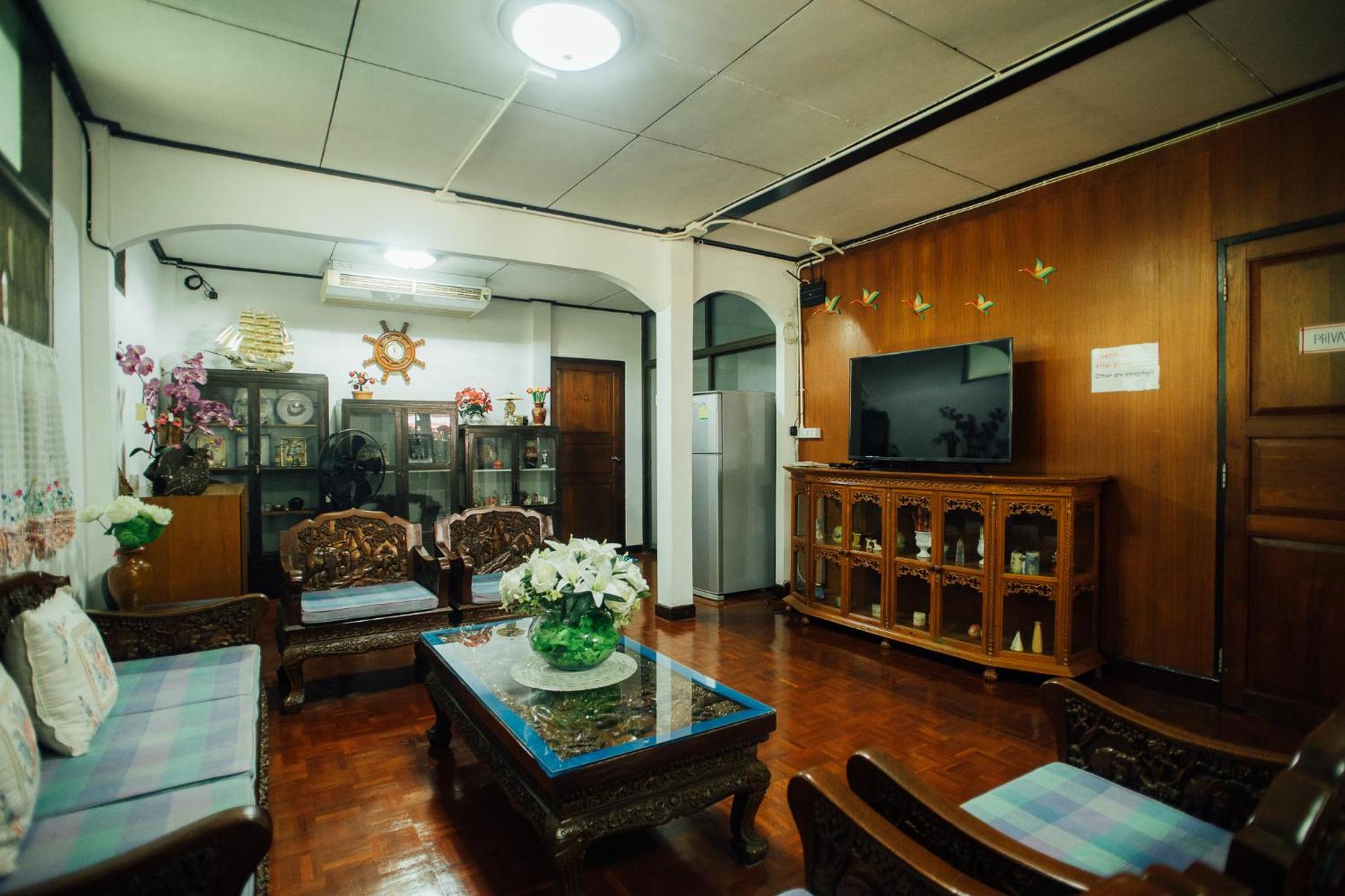 lounge