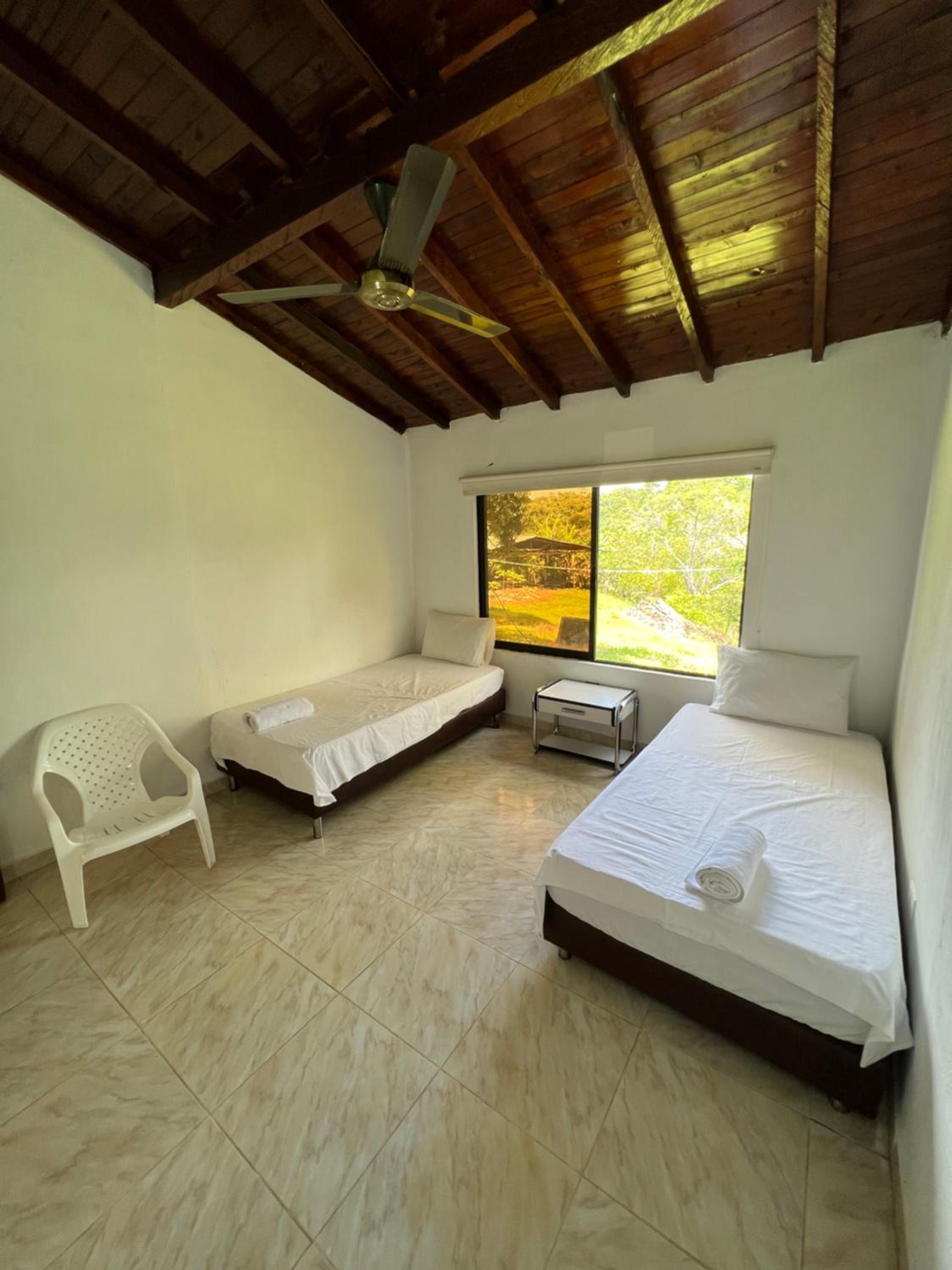 Finca en Doradal ( Hacienda Napoles y Rio Claro )