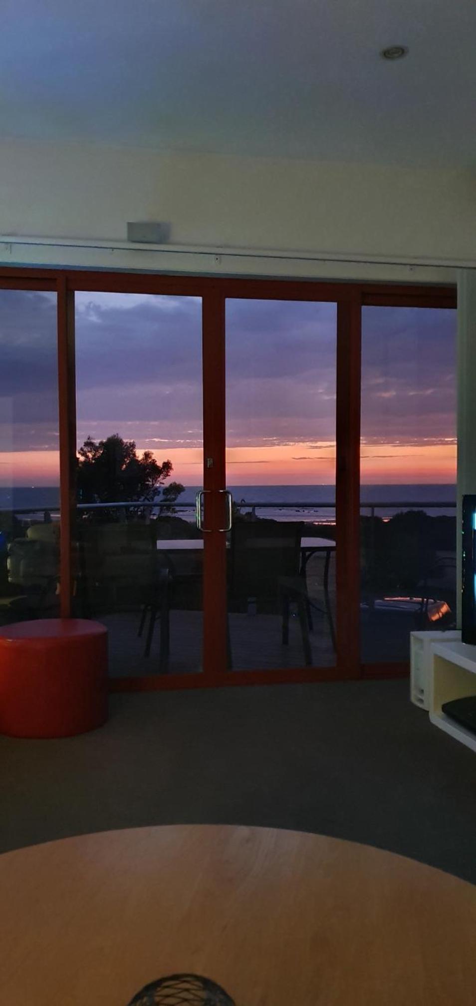 Captains Retreat Apartments and Cottages