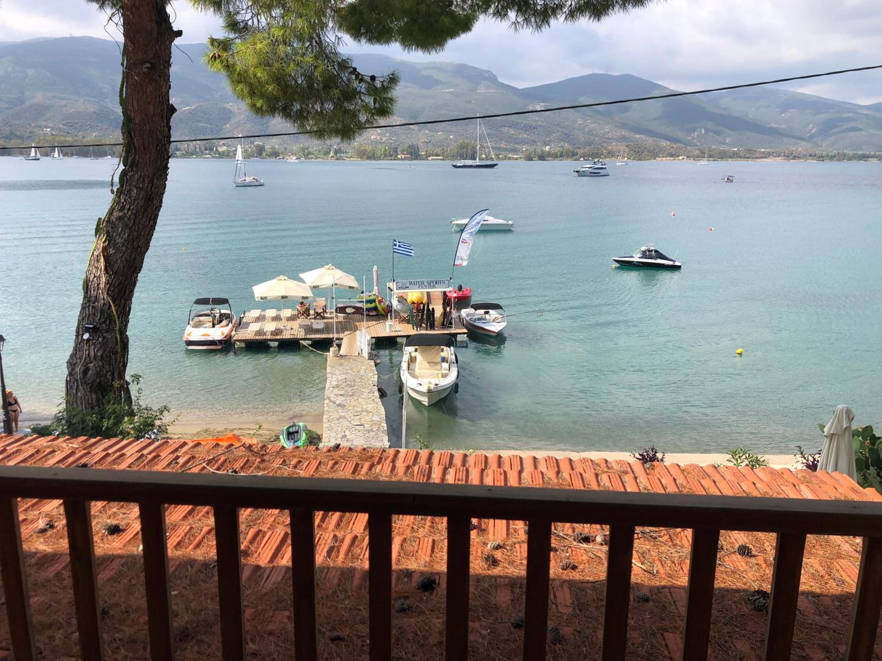 Sea-side 3 BEDROOM- BEACH HOUSE view 4