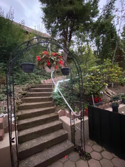 Kleine-Romantische Ferienwohnung Parkplatz vor dem Haus!
