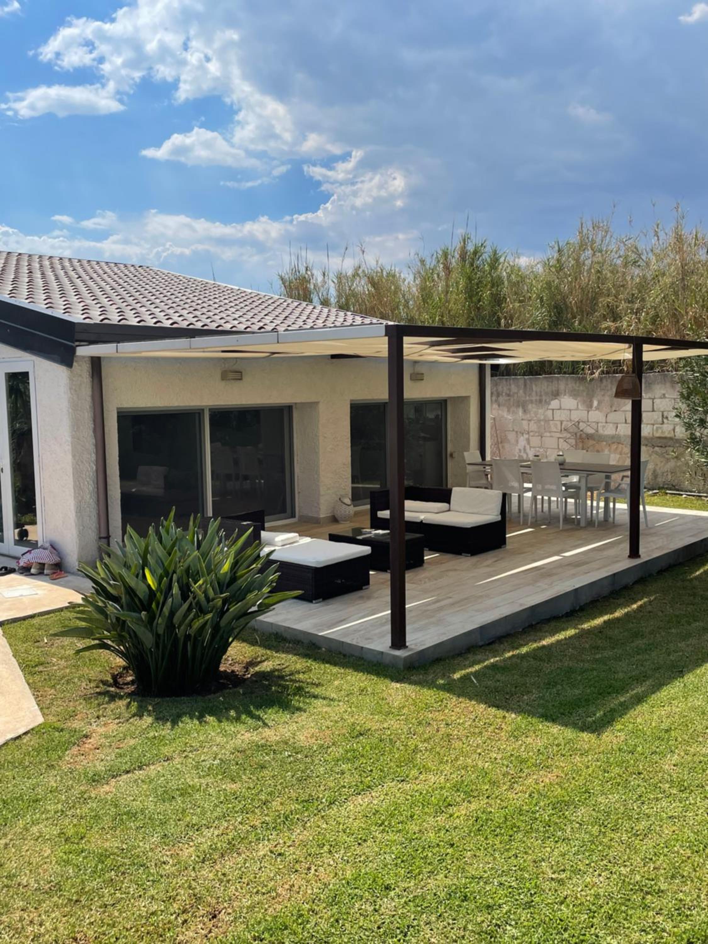 Hotel Villa mare Fontane Bianche - Image 1