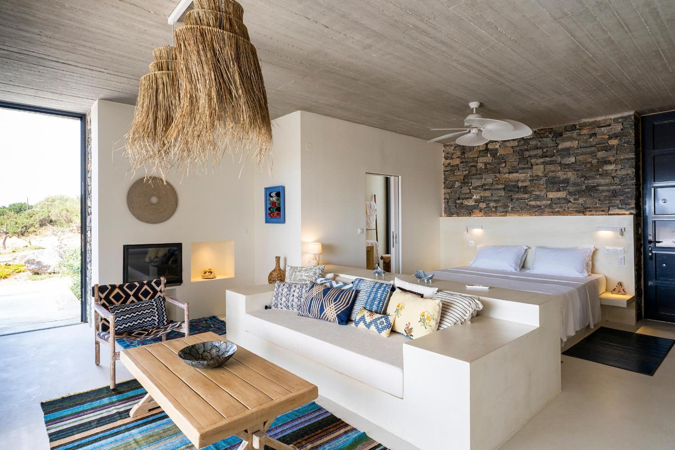 Akra Grammeno Beachfront Villas