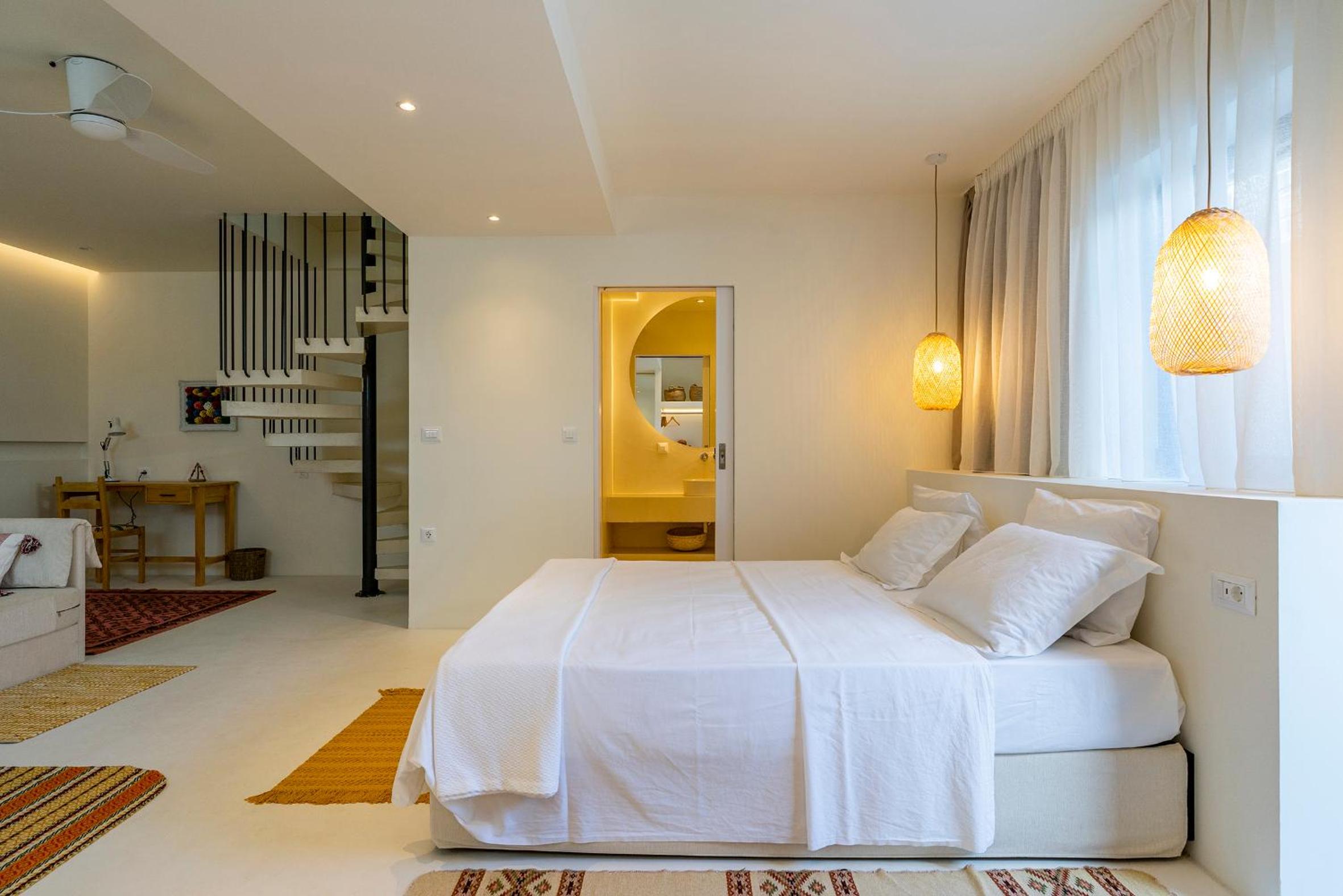 Akra Grammeno Beachfront Villas