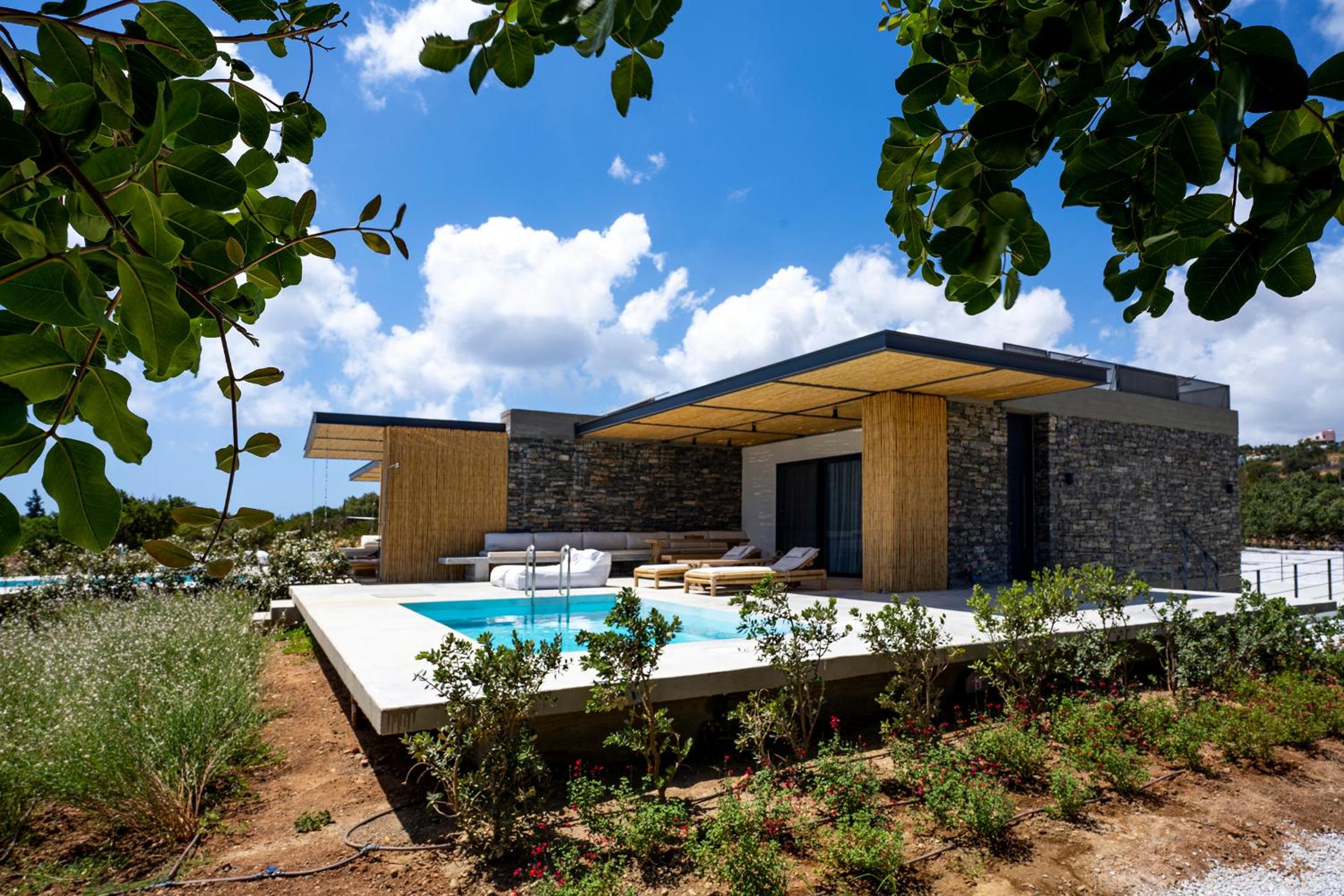 Akra Grammeno Beachfront Villas