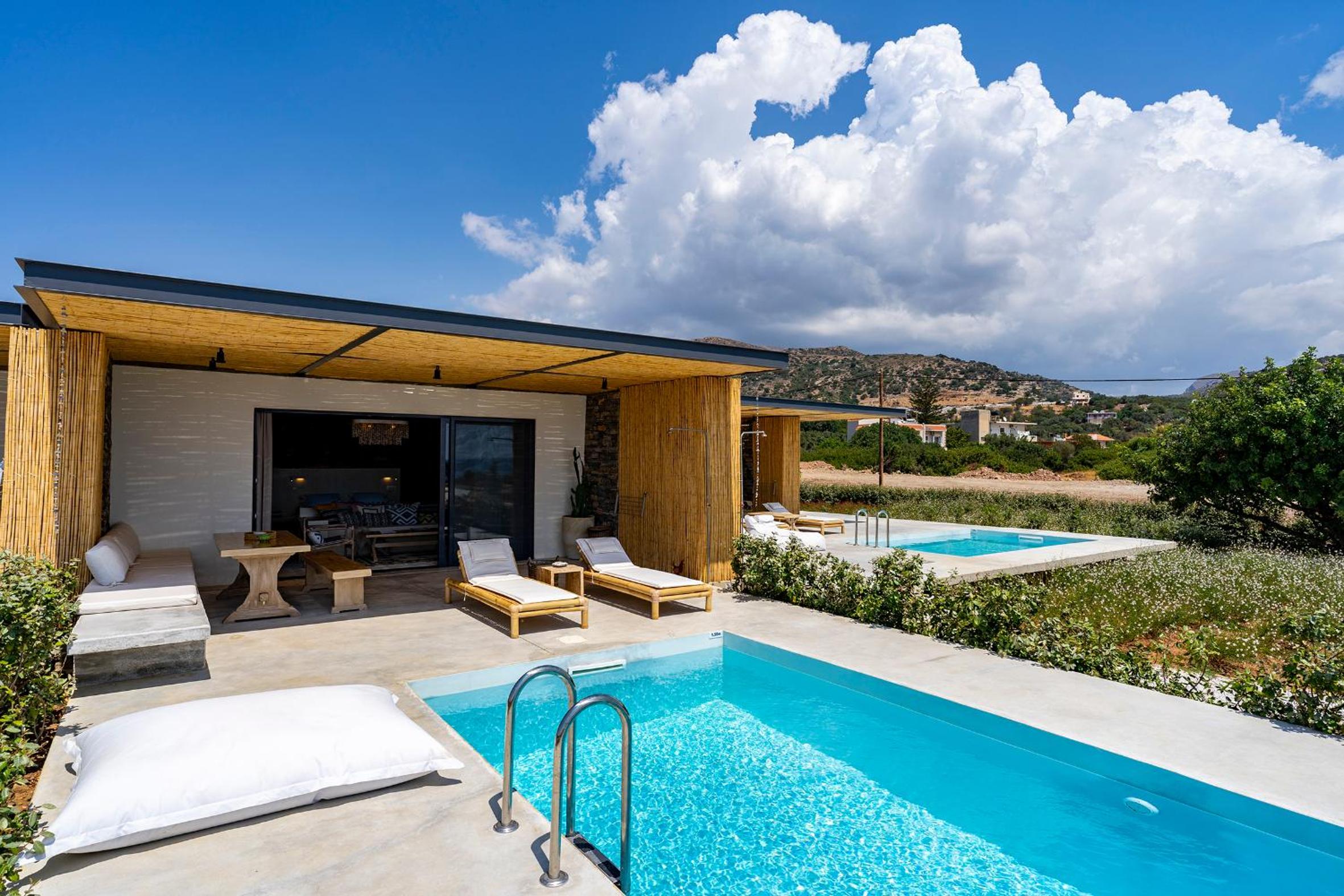 Akra Grammeno Beachfront Villas
