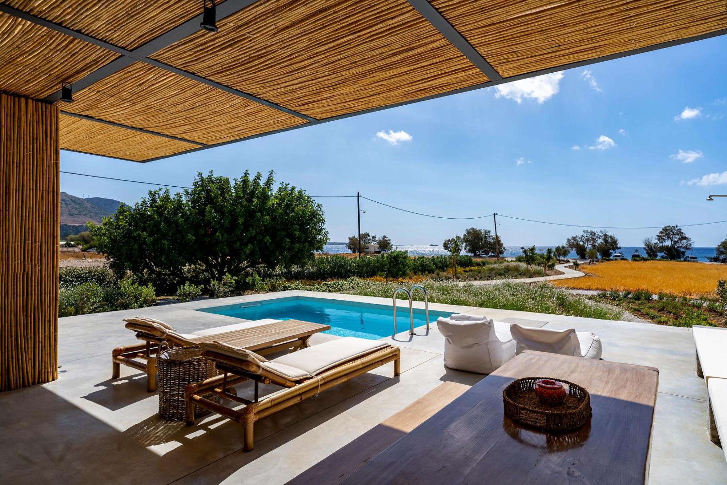 Akra Grammeno Beachfront Villas