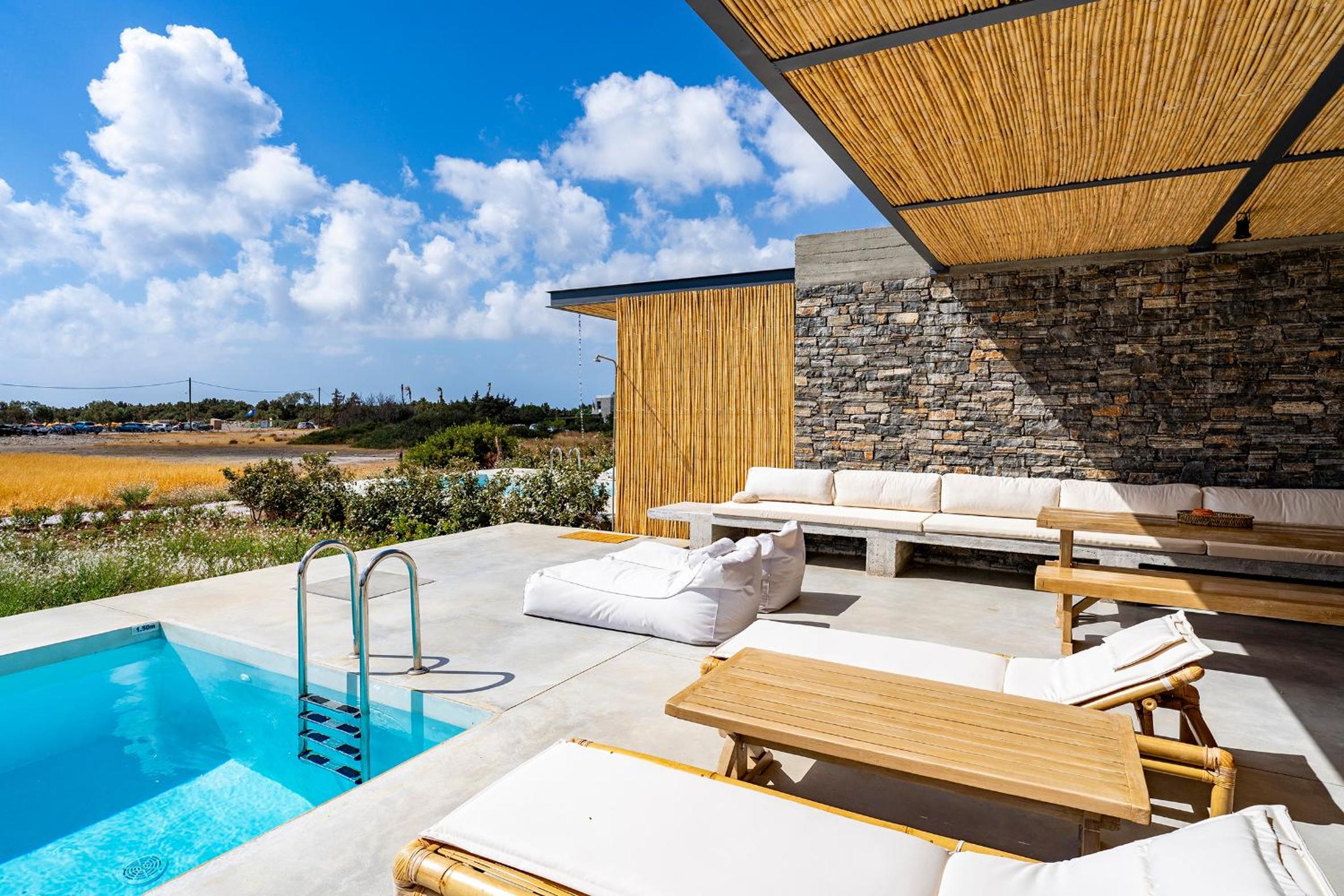 Akra Grammeno Beachfront Villas