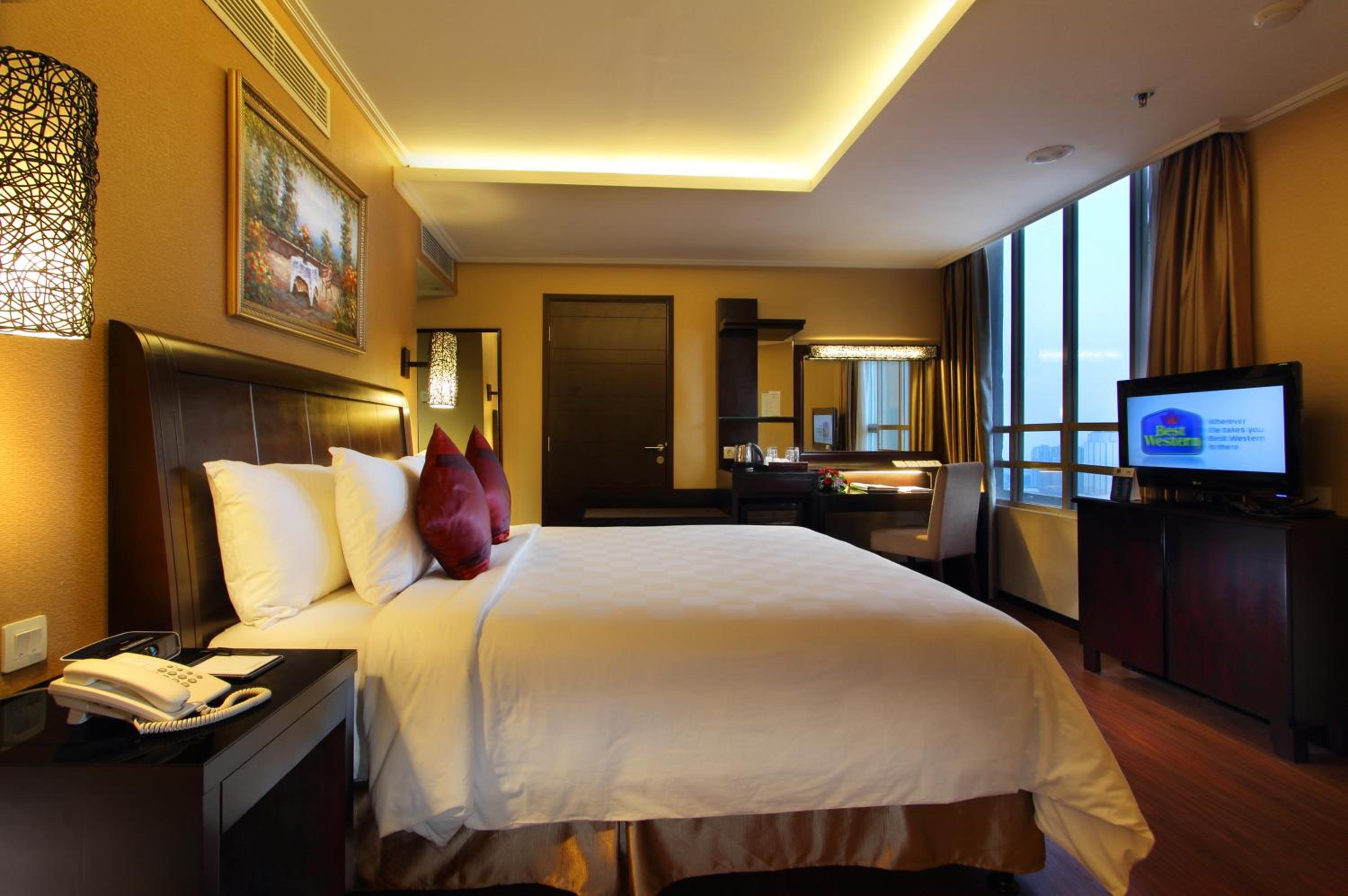 Best Western Mangga Dua Hotel & Residence