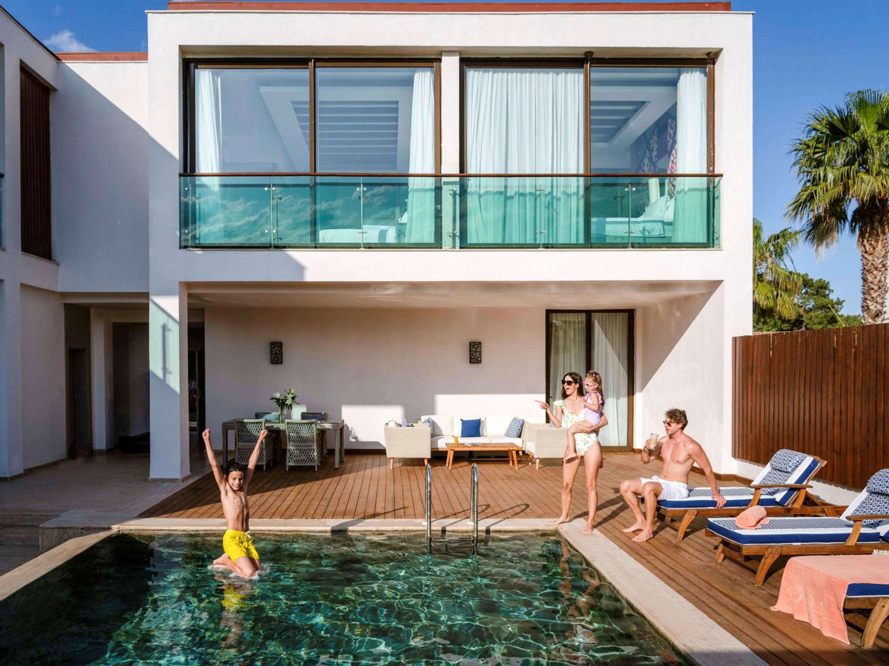 Photo 151