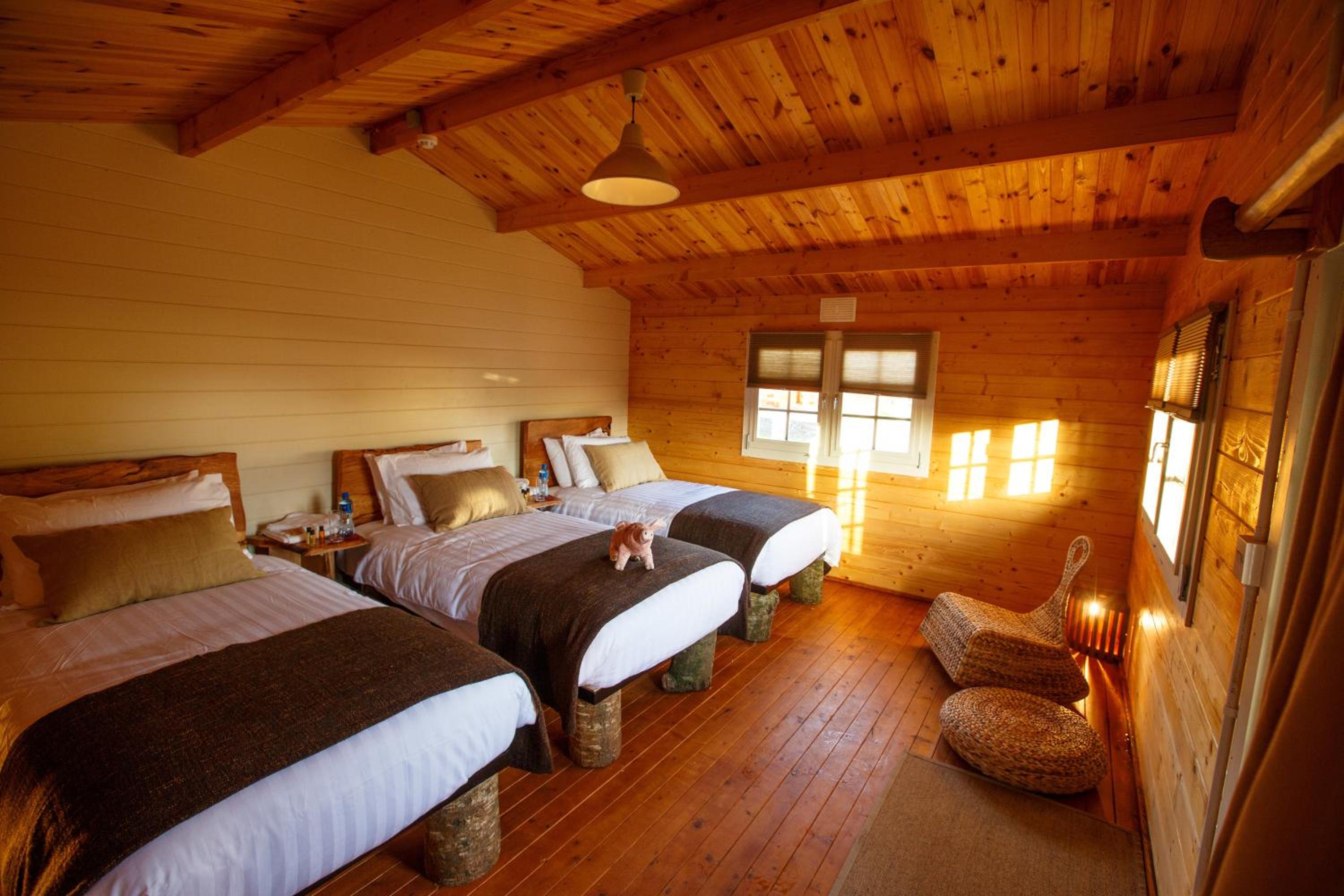 Giltraps Townhouse & Glamping view 2