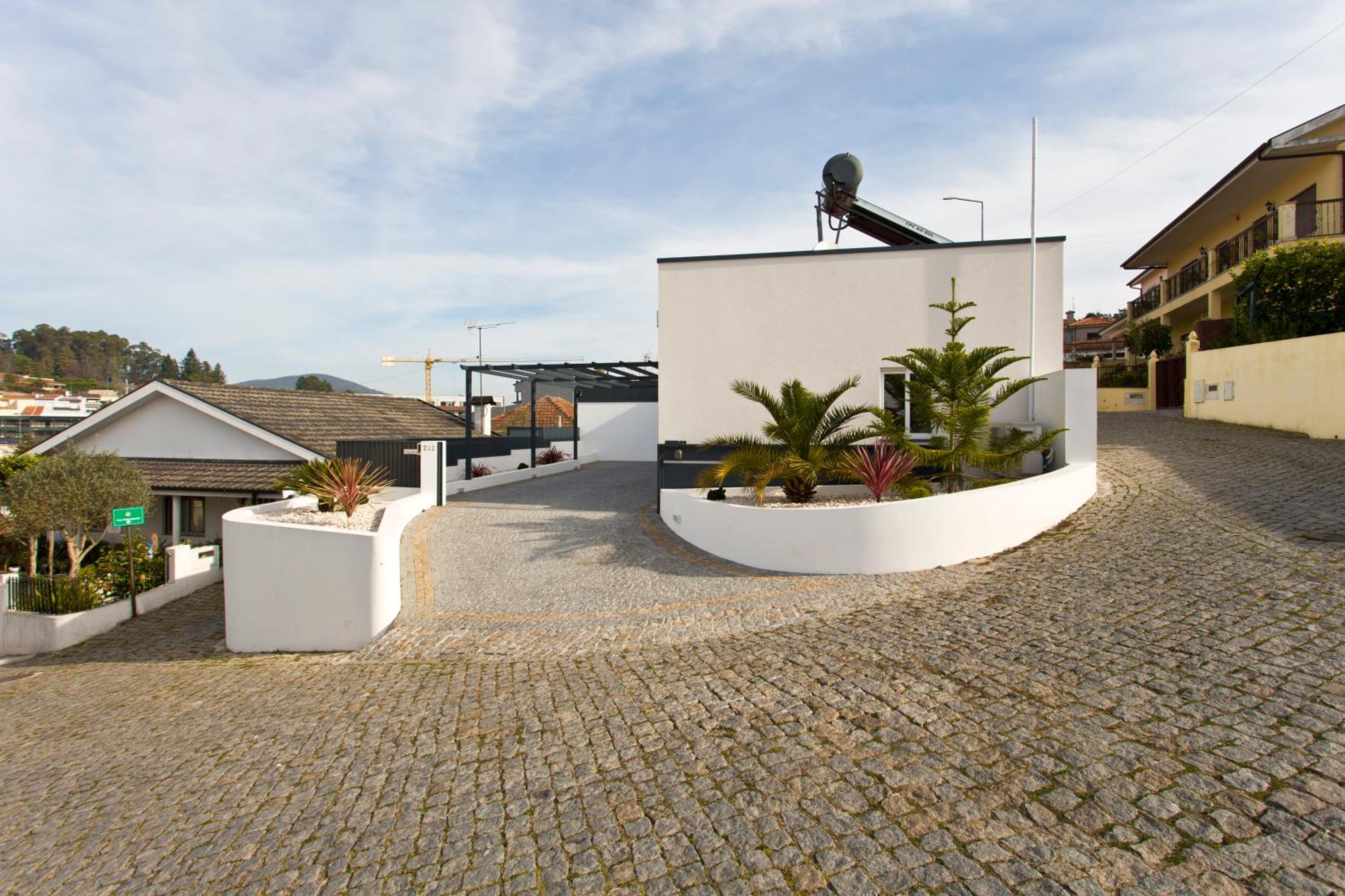 Casa de Cristelos view 2