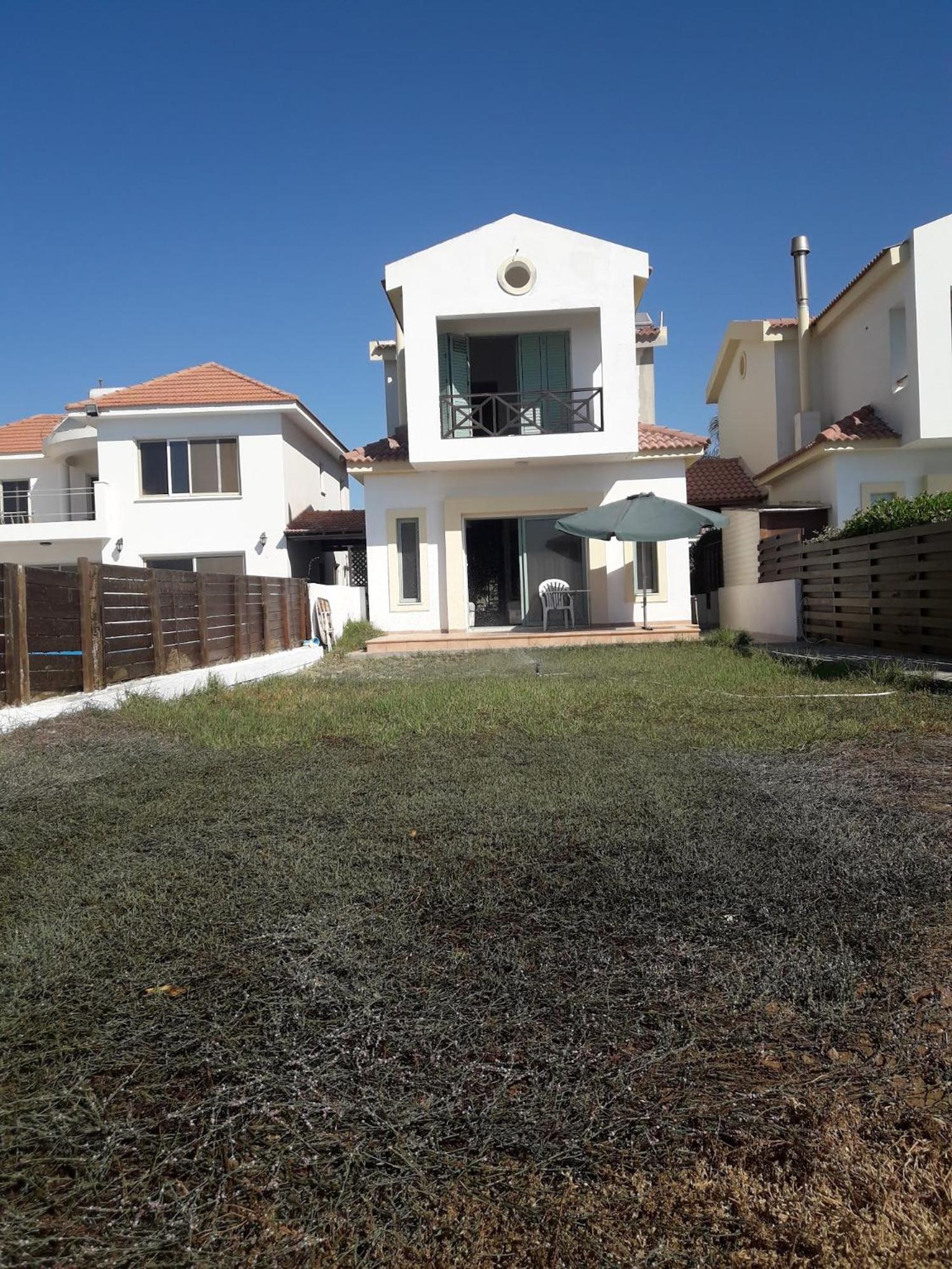 SEAFRONT BEACH PARTY VILLA