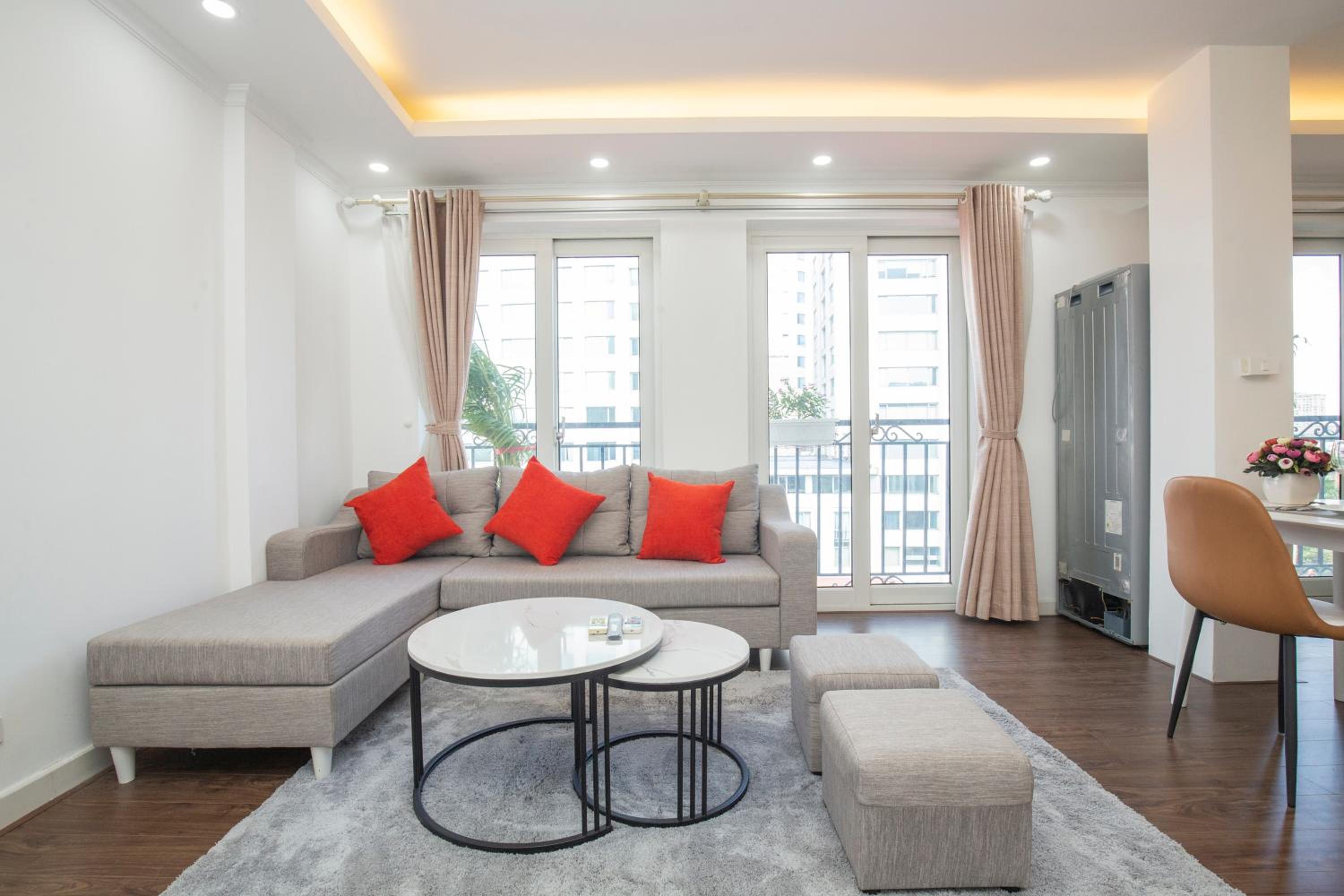Sumitomo Tower-1 Bed Apartment & Hotel