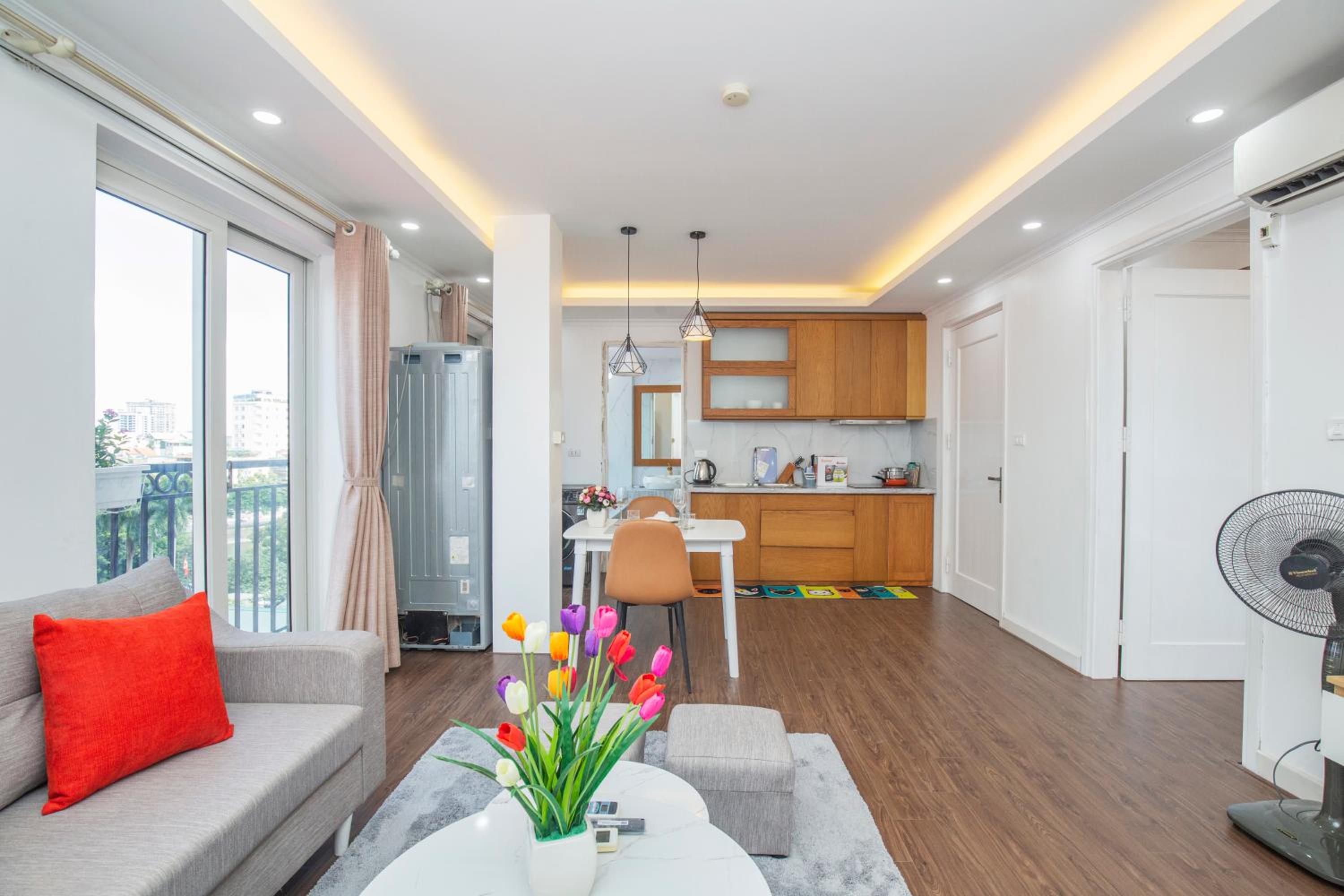 Sumitomo Tower-1 Bed Apartment & Hotel