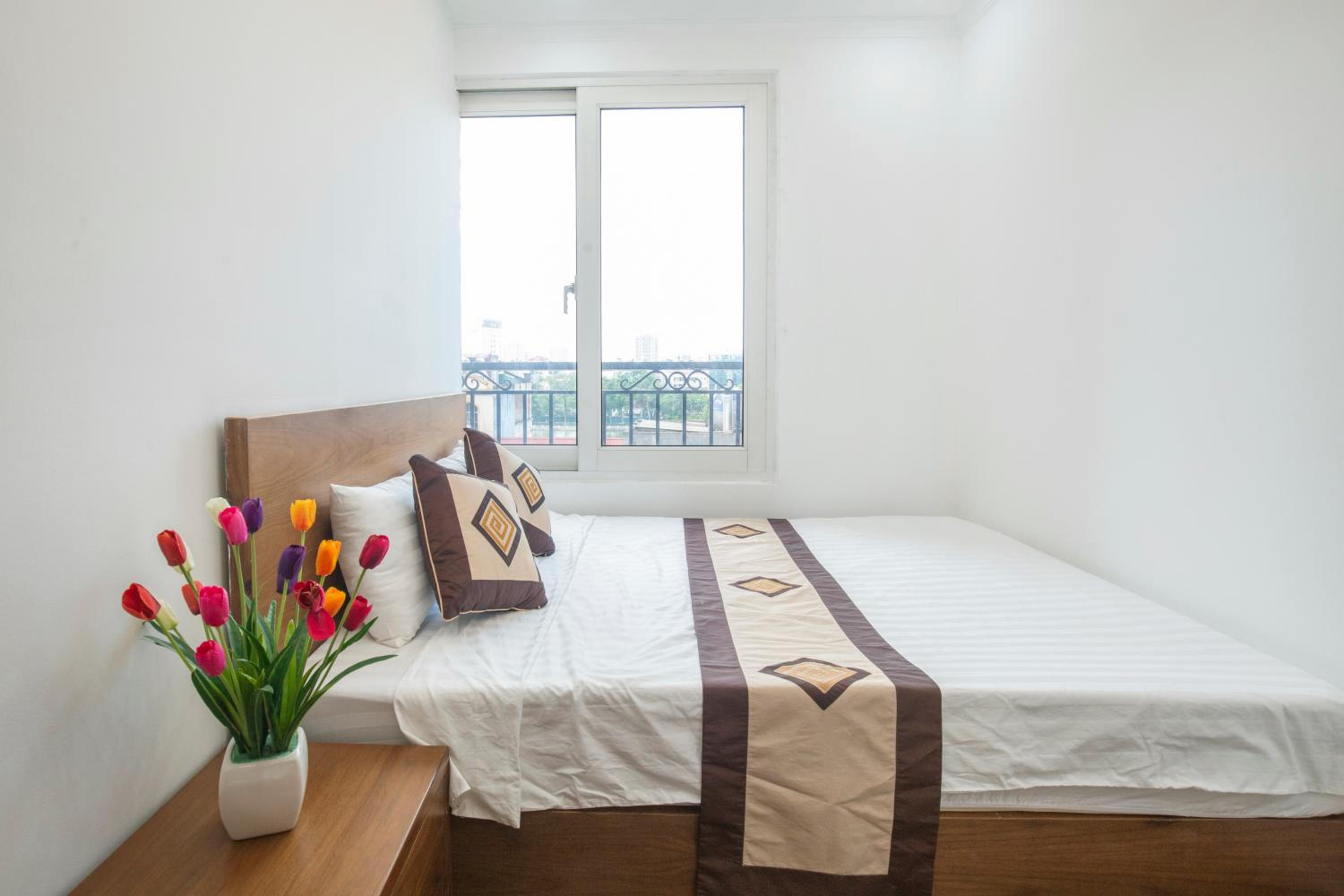 Sumitomo Tower-1 Bed Apartment & Hotel
