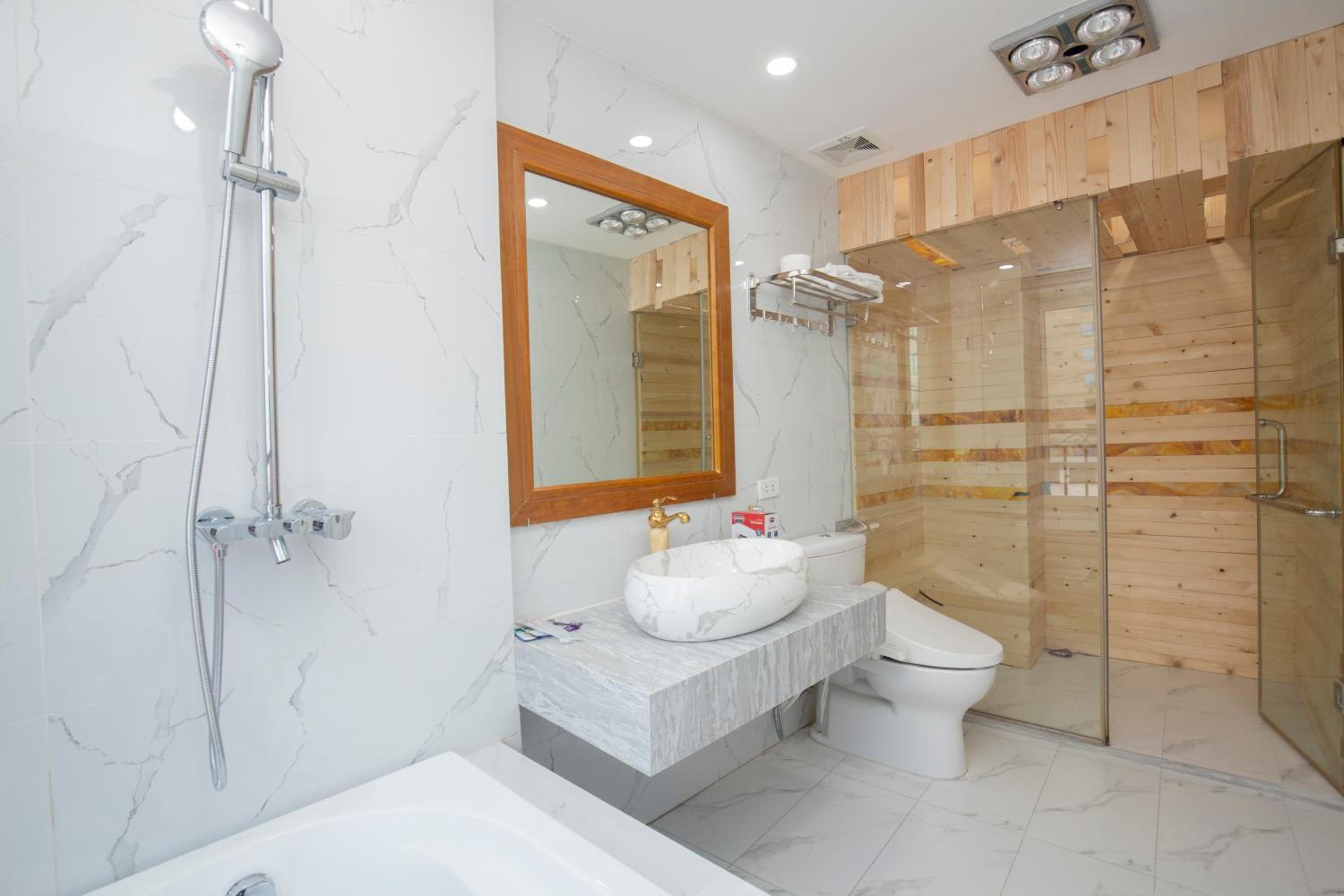 Sumitomo Tower-1 Bed Apartment & Hotel