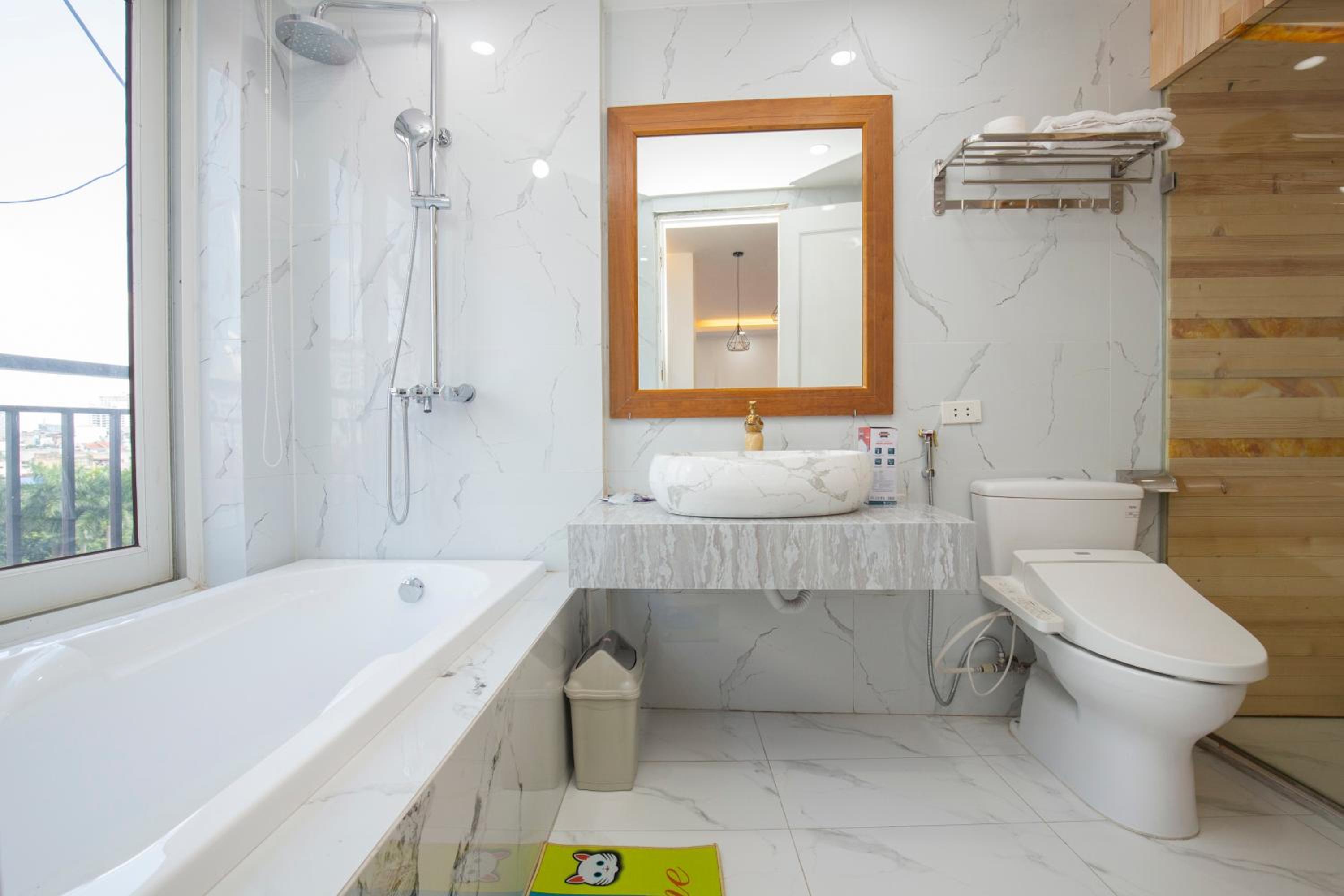Sumitomo Tower-1 Bed Apartment & Hotel