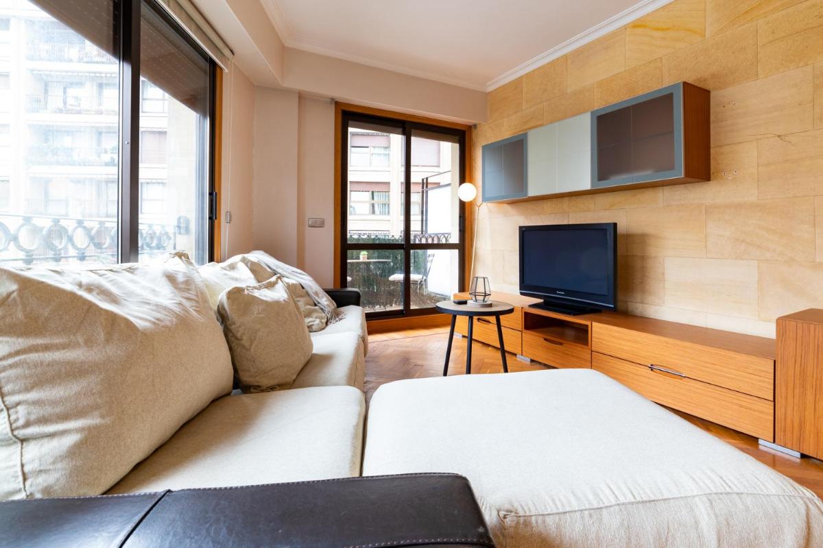 Comfy & luminous terrace apartment photo 3